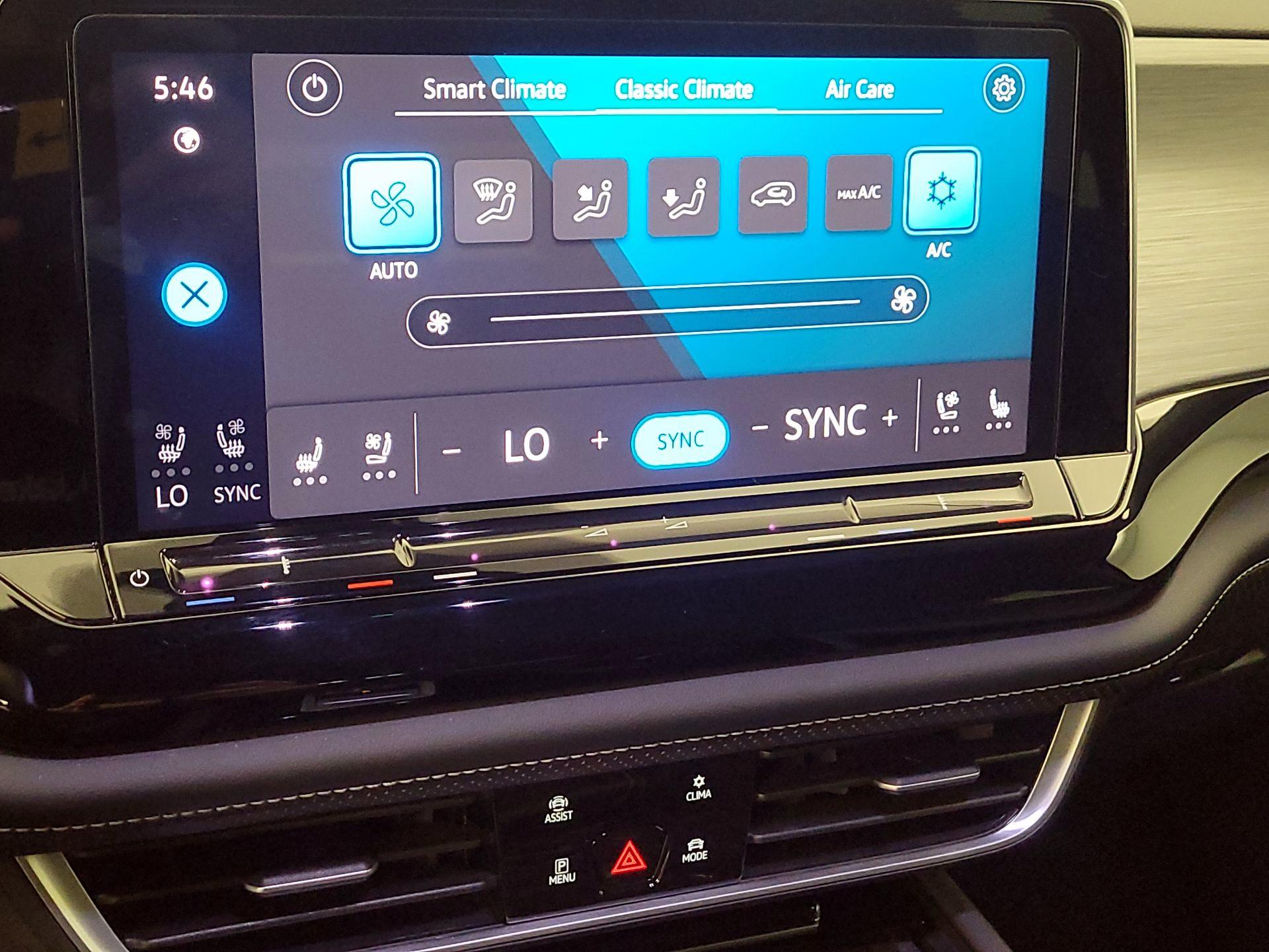 Thumbnail: 2024 Volkswagen Atlas - 16