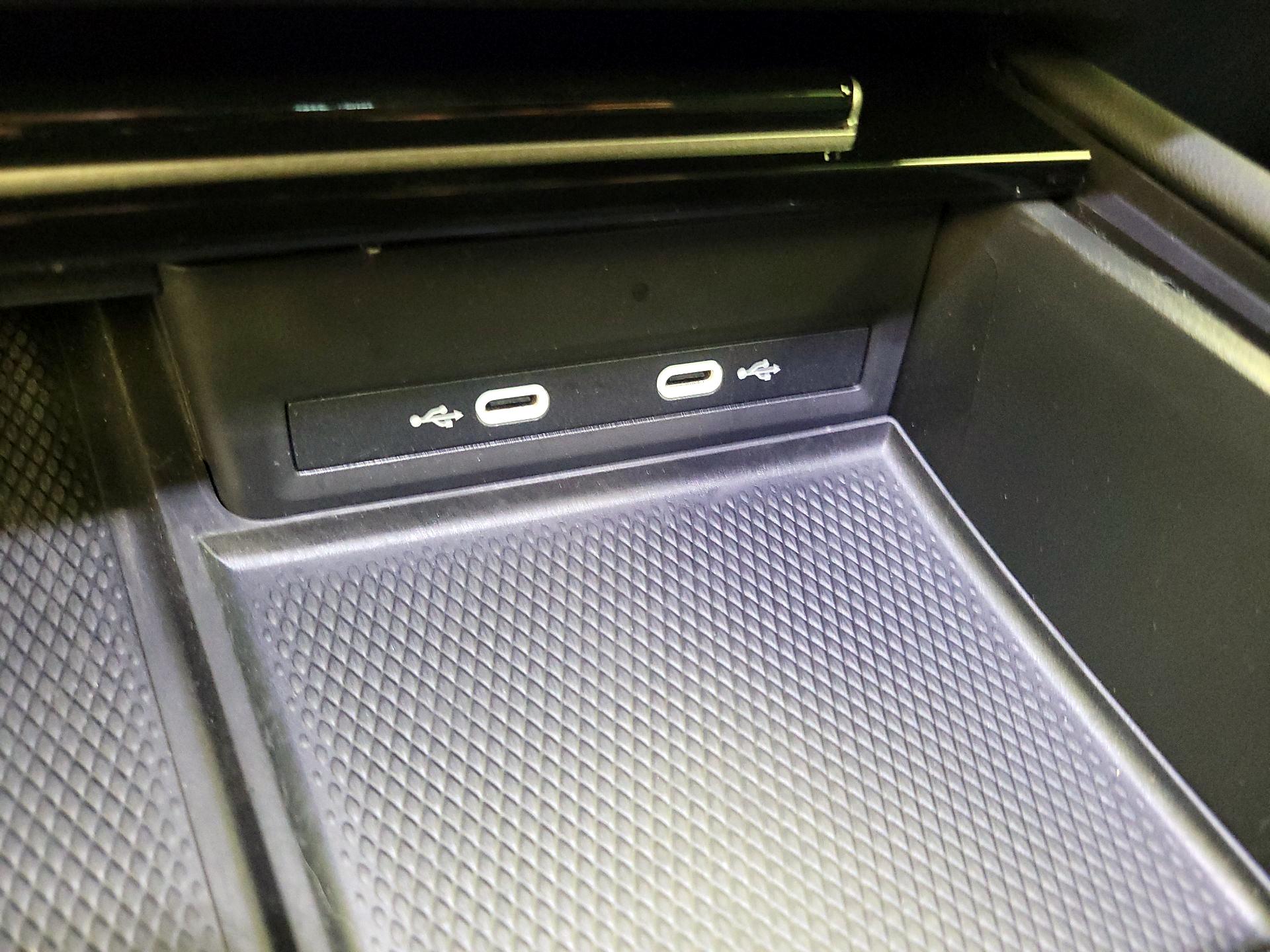 Thumbnail: 2024 Volkswagen Atlas - 18