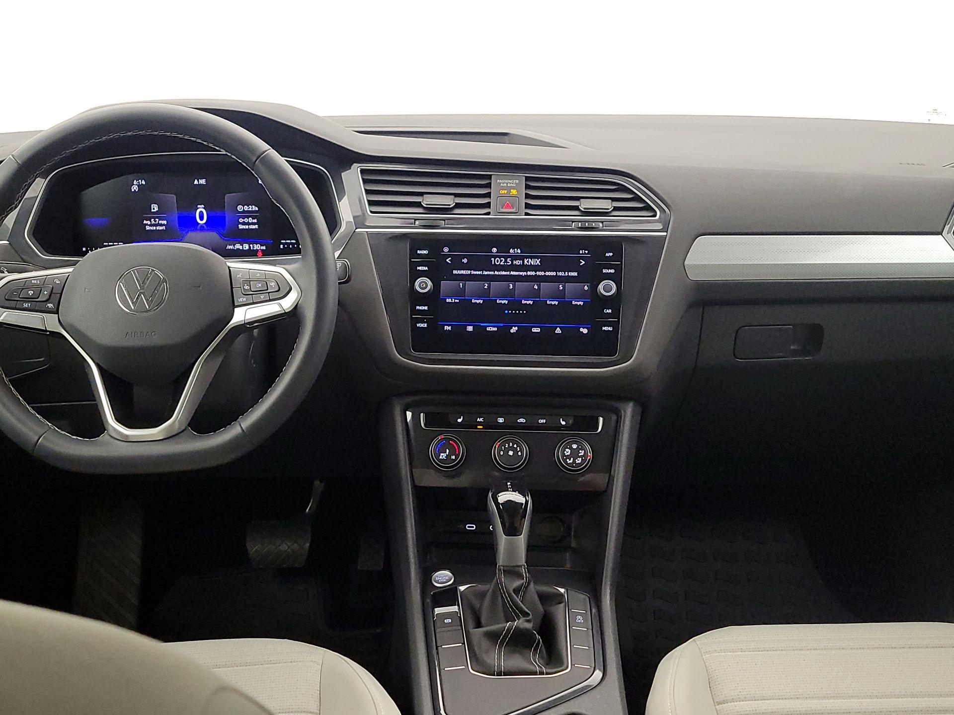 Thumbnail: 2024 Volkswagen Tiguan - 9