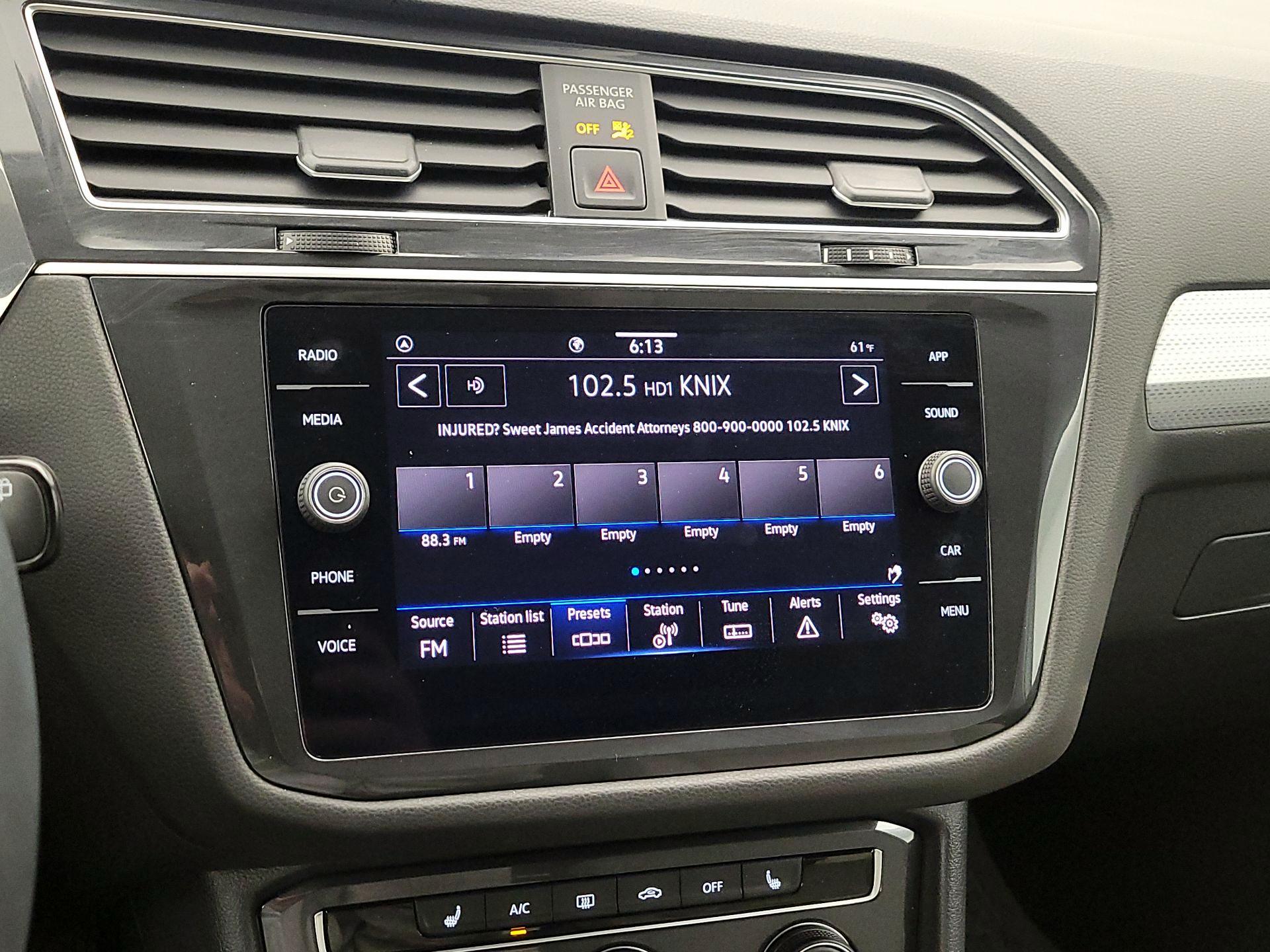 Thumbnail: 2024 Volkswagen Tiguan - 15