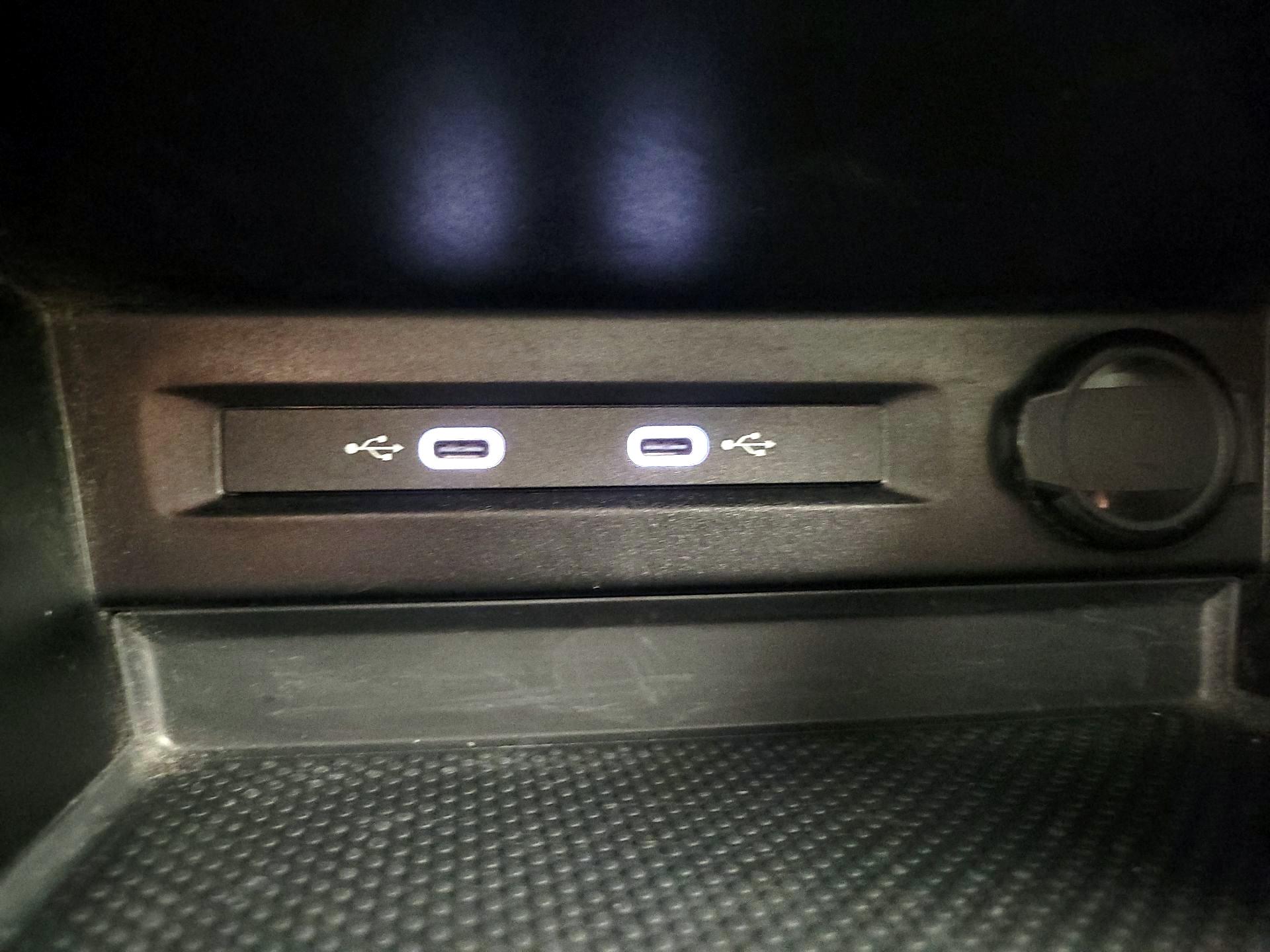 Thumbnail: 2024 Volkswagen Tiguan - 18