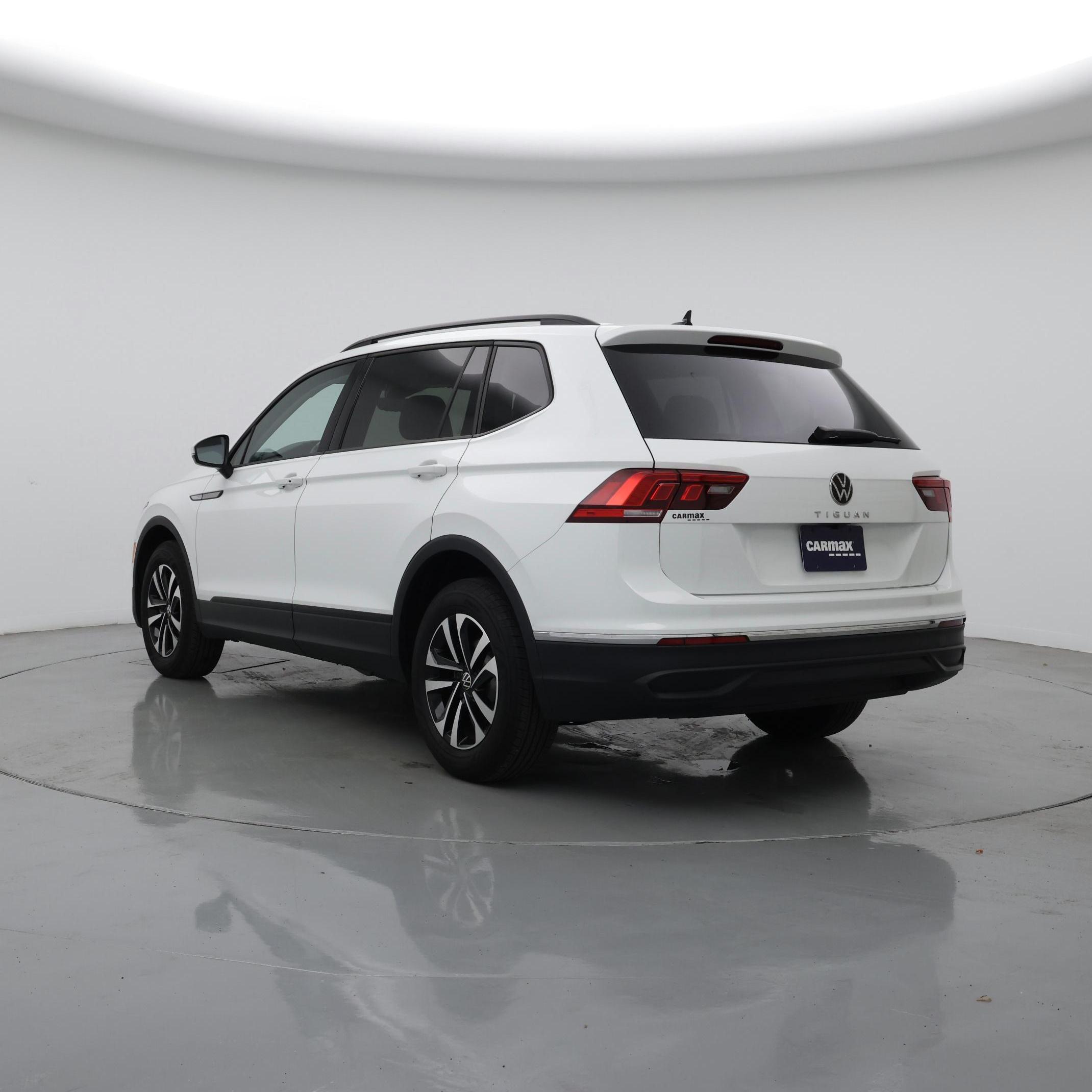 Thumbnail: 2024 Volkswagen Tiguan - 2