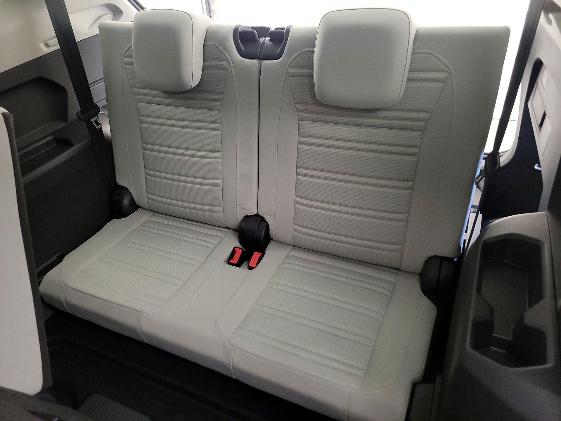 Thumbnail: 2024 Volkswagen Tiguan - 20