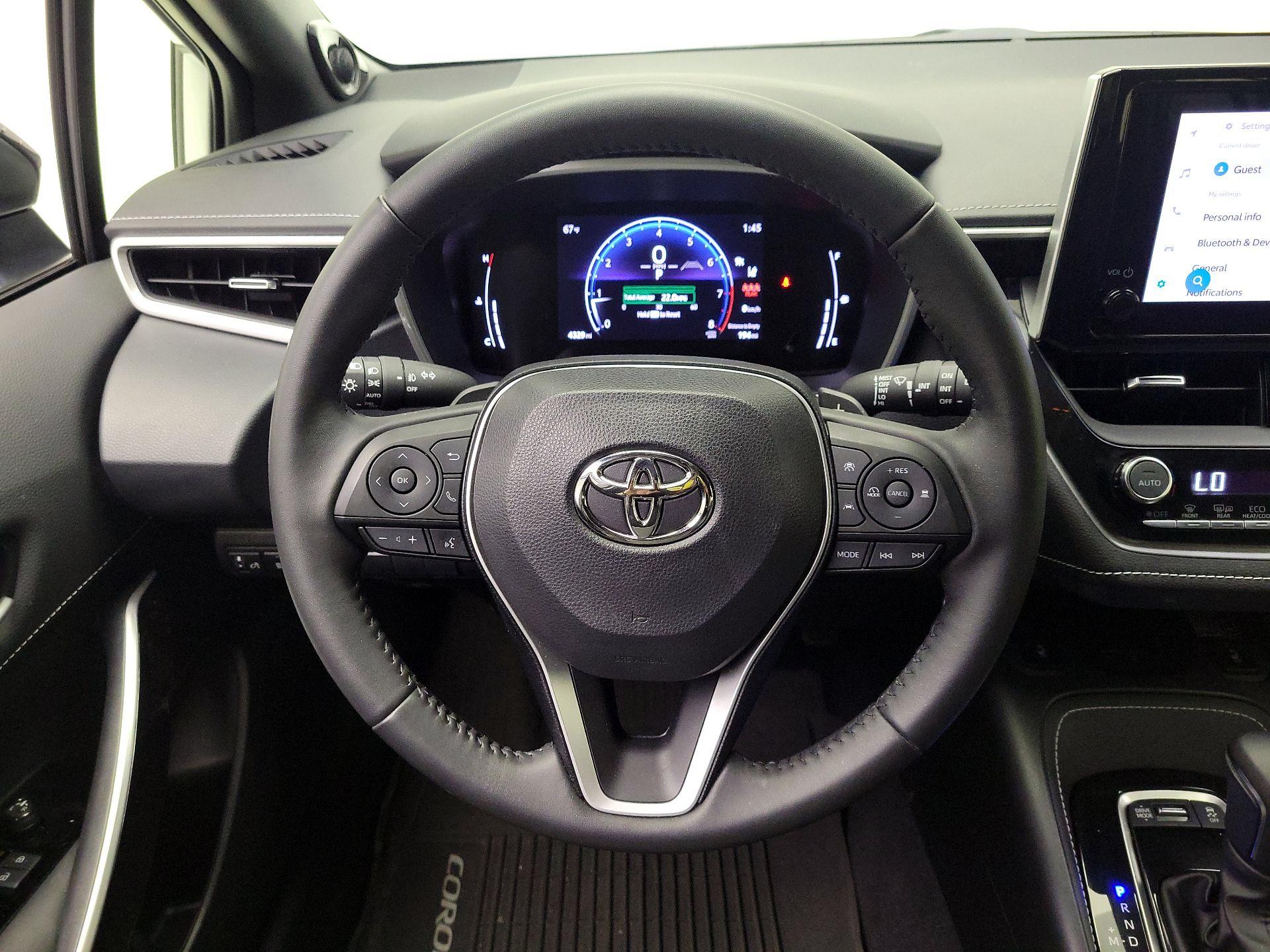 Thumbnail: 2023 Toyota Corolla - 10