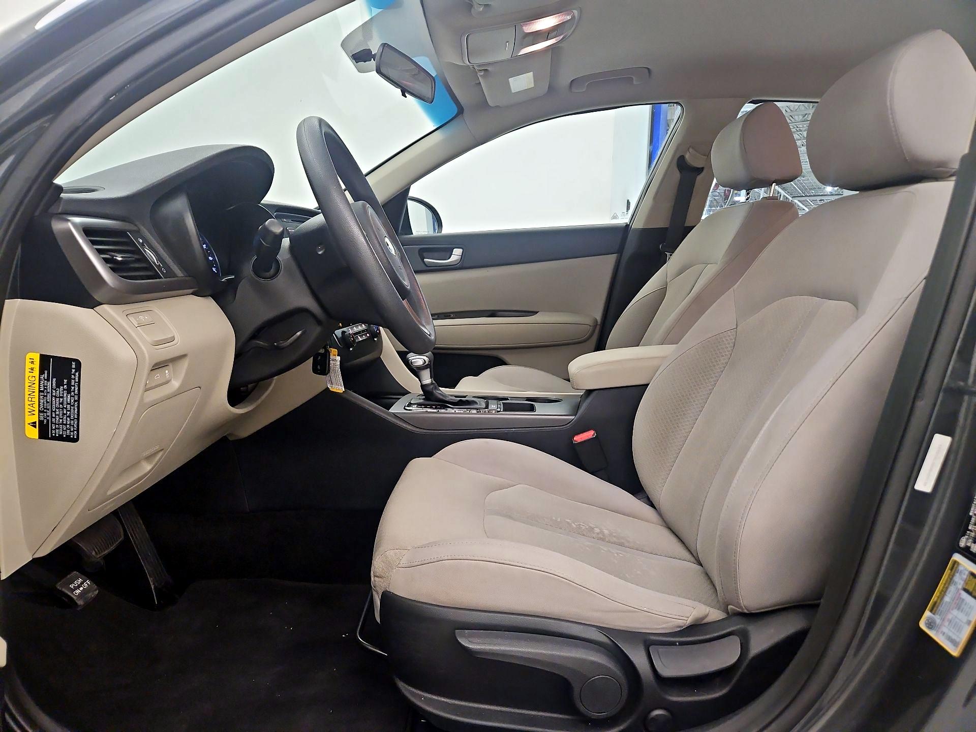 Thumbnail: 2016 Kia Optima - 11