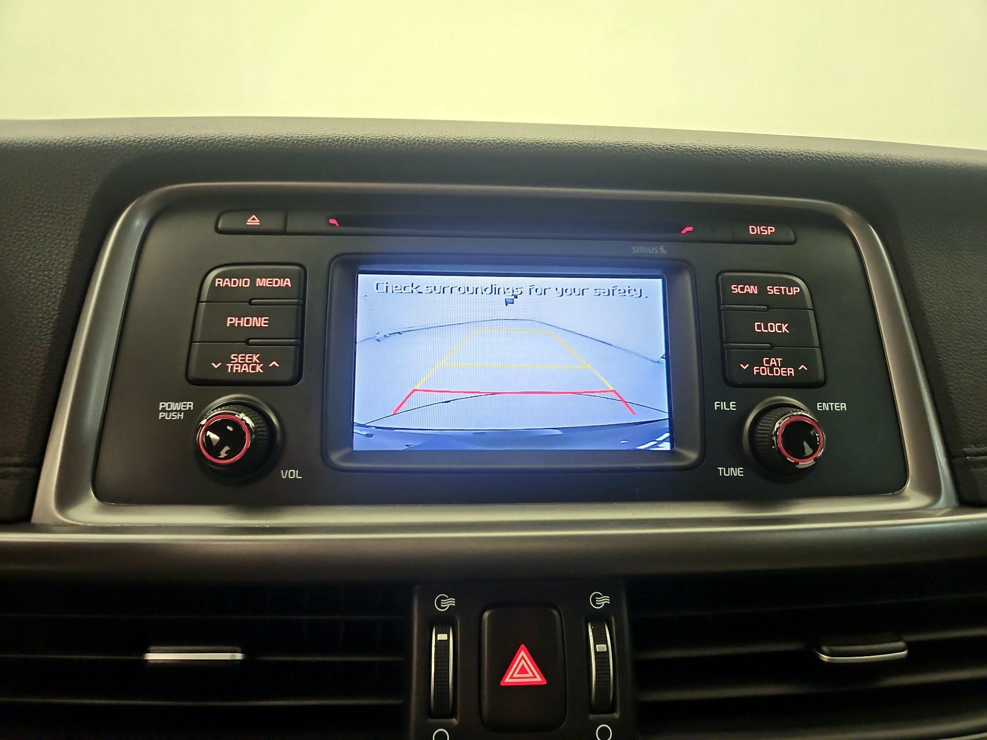 Thumbnail: 2016 Kia Optima - 14