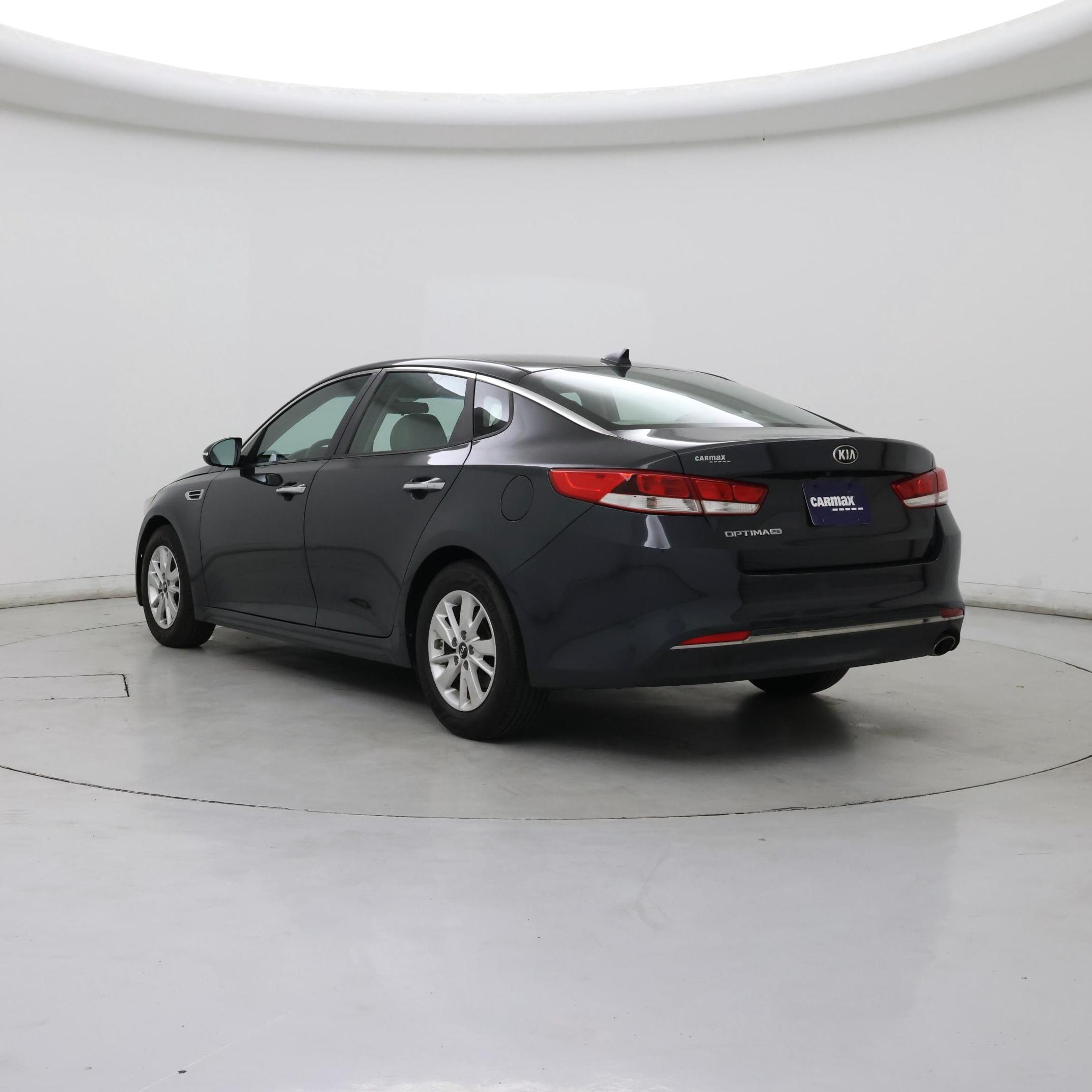 Thumbnail: 2016 Kia Optima - 2