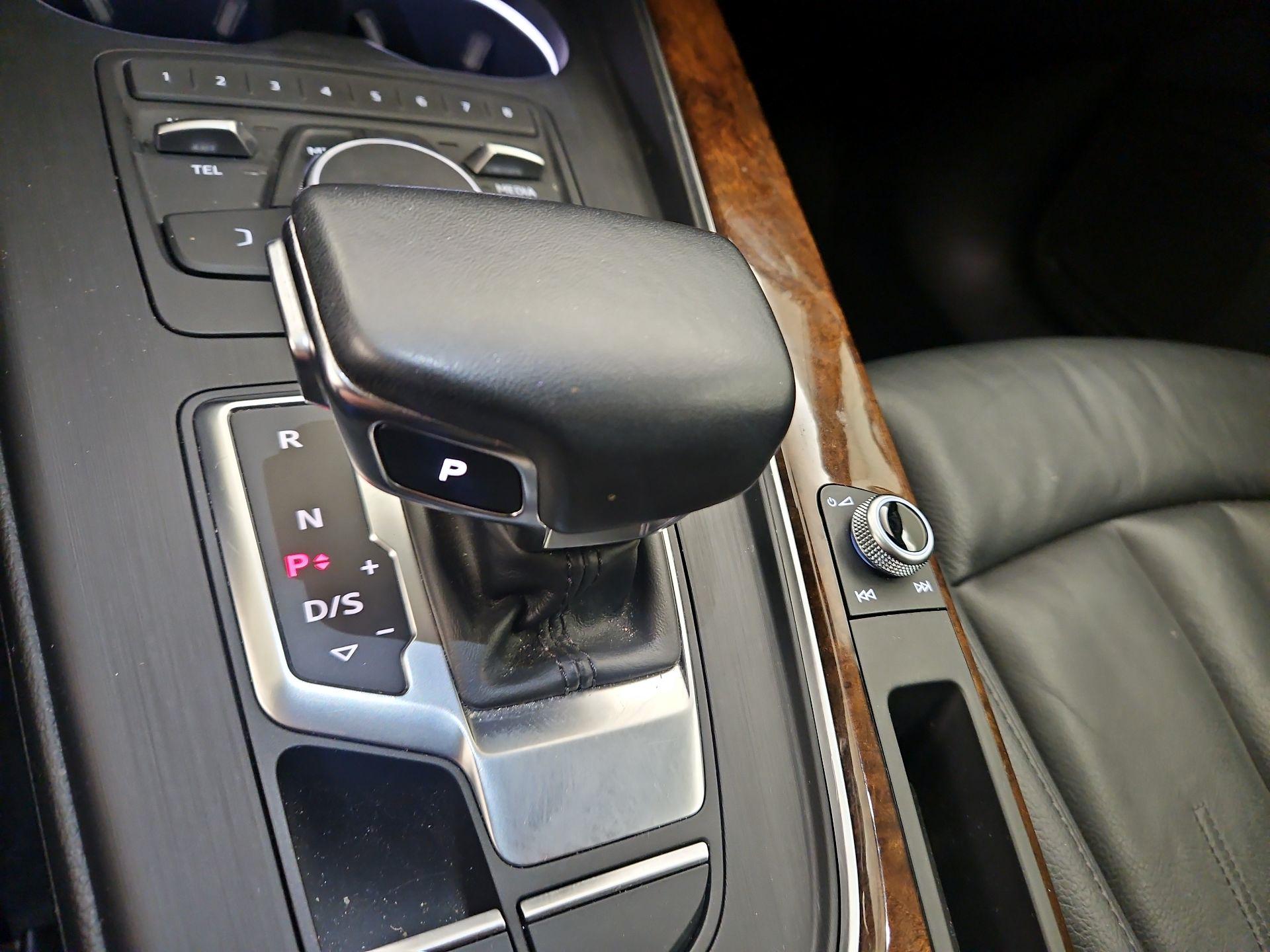 Thumbnail: 2019 Audi A4 - 18