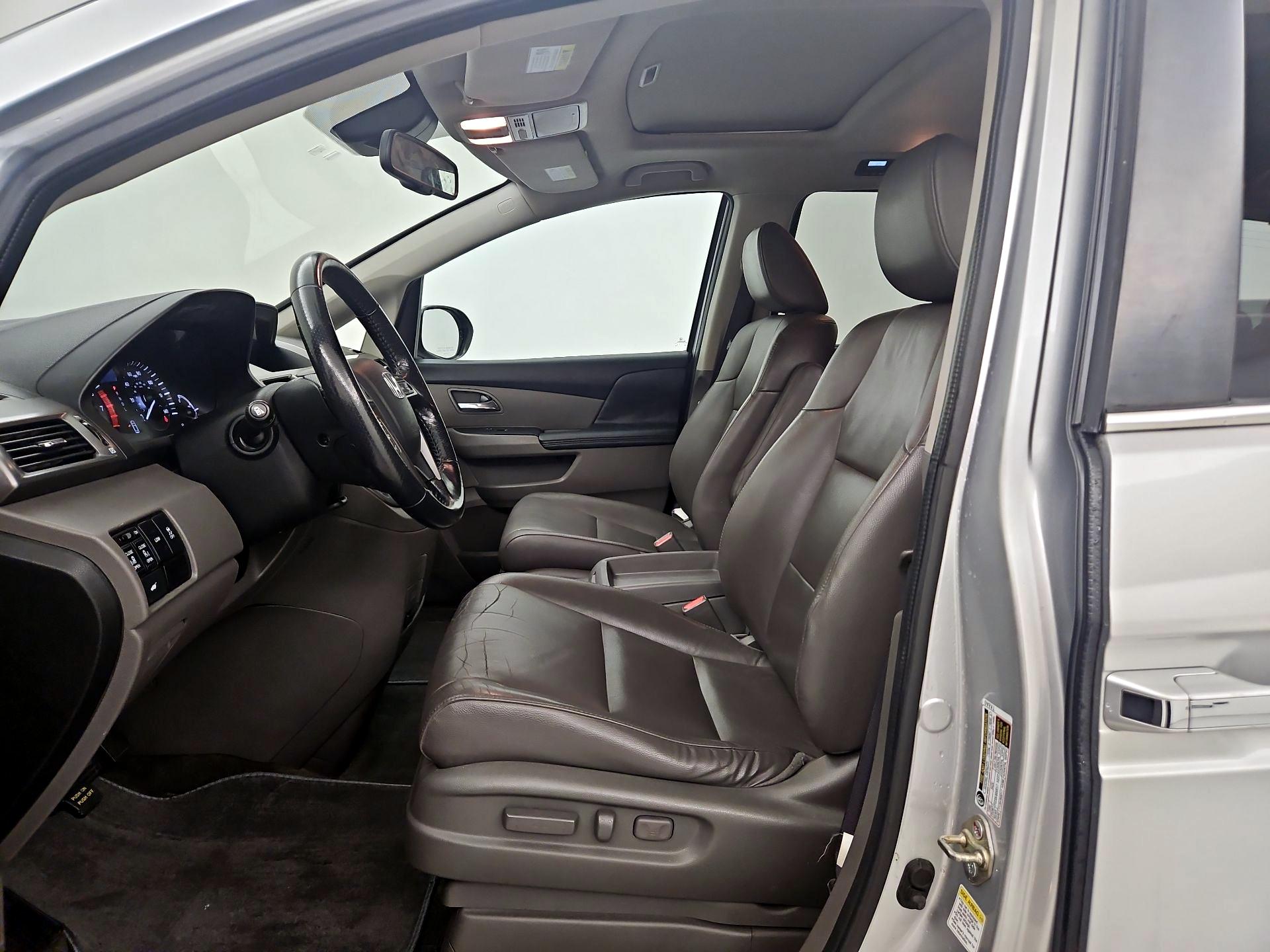 Thumbnail: 2015 Honda Odyssey - 11