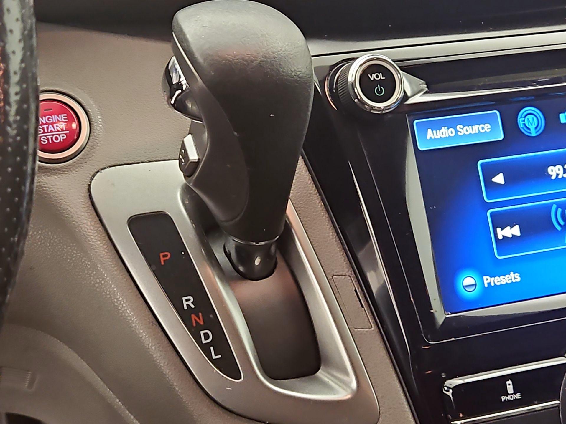 Thumbnail: 2015 Honda Odyssey - 17