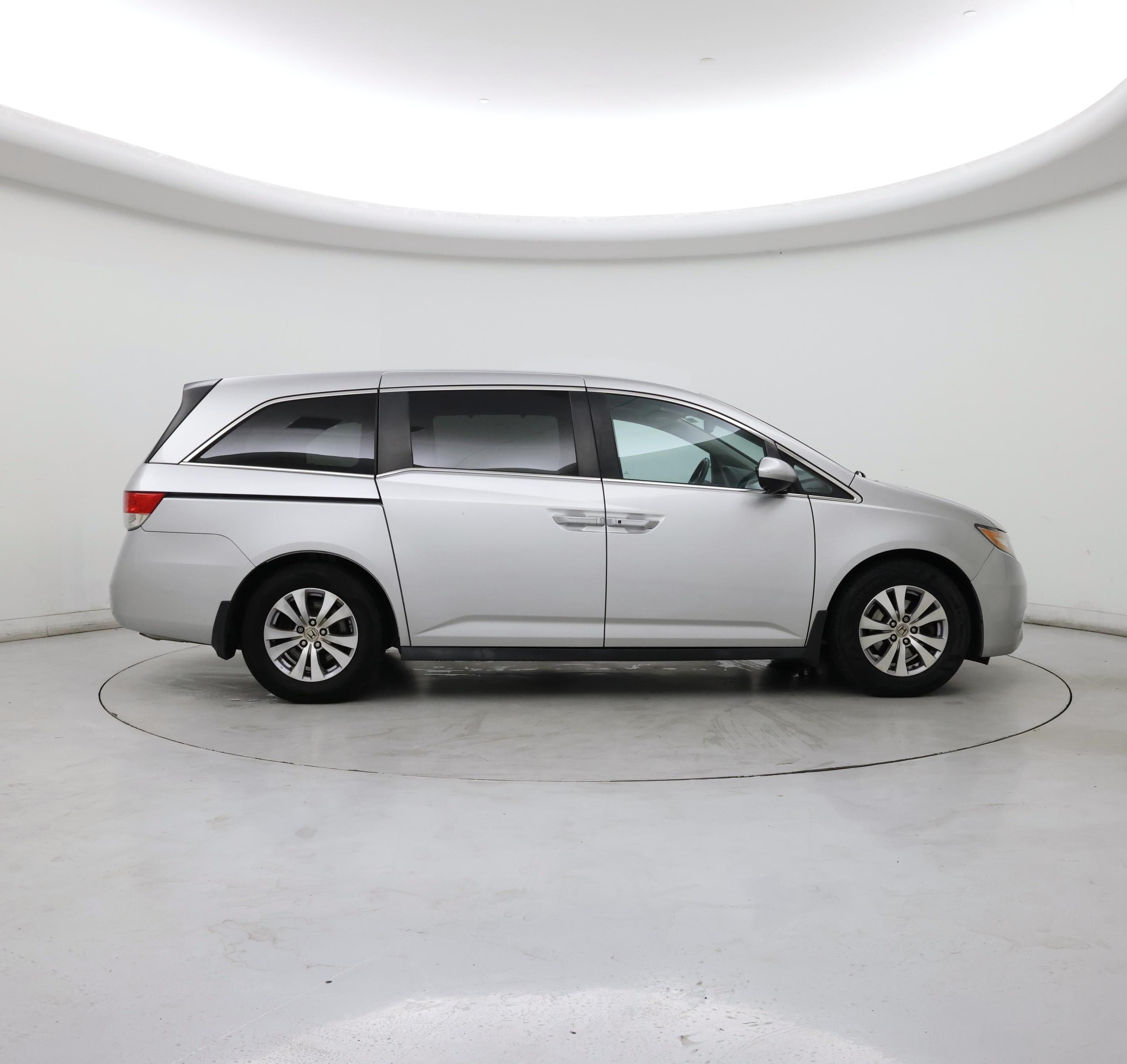 Thumbnail: 2015 Honda Odyssey - 7