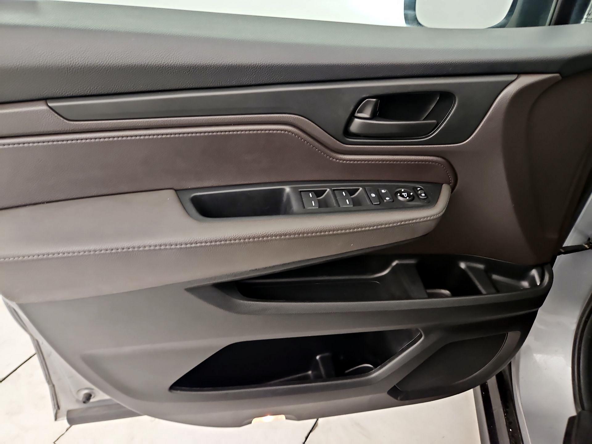 Thumbnail: 2021 Honda Odyssey - 12