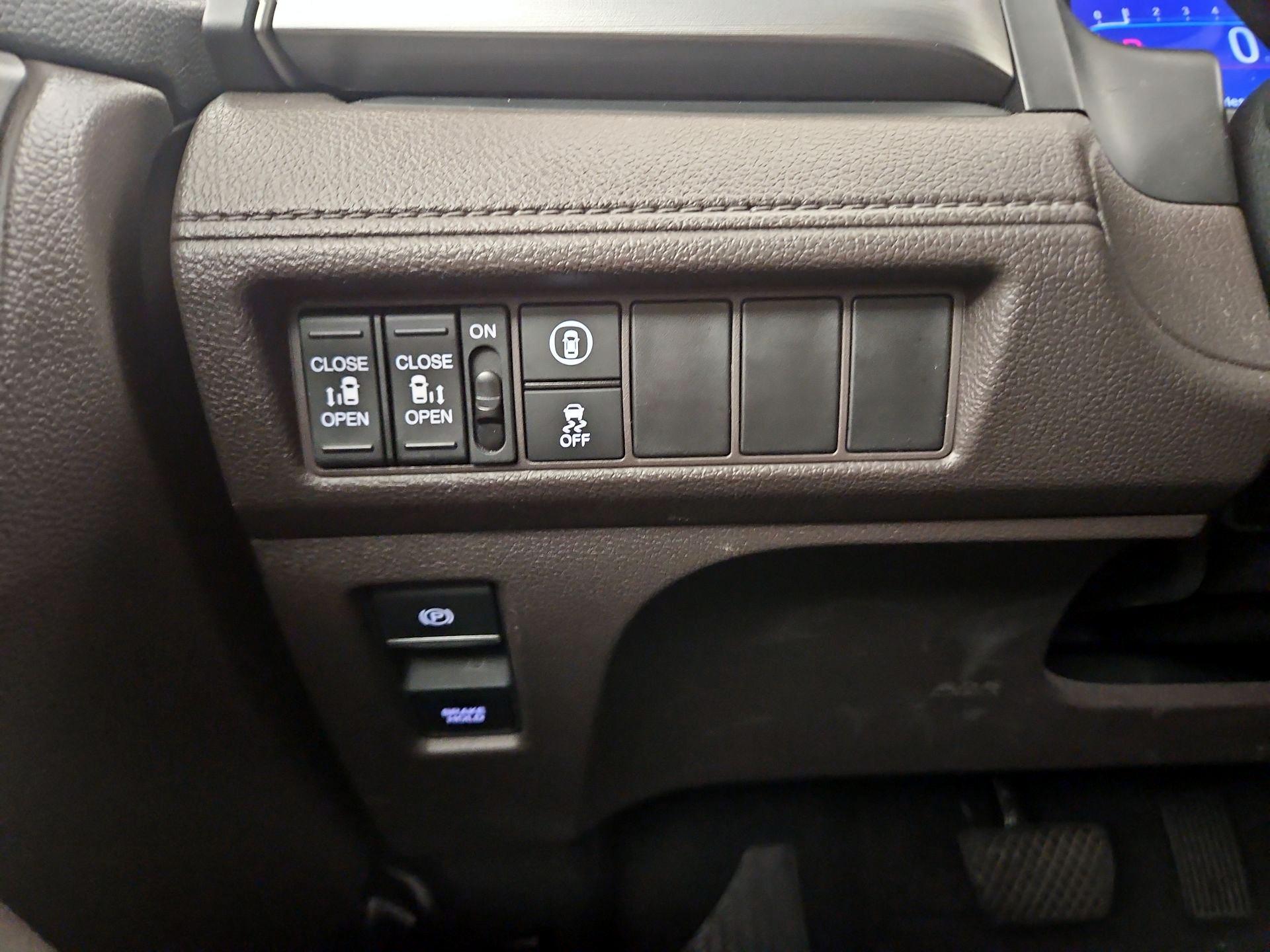 Thumbnail: 2021 Honda Odyssey - 13