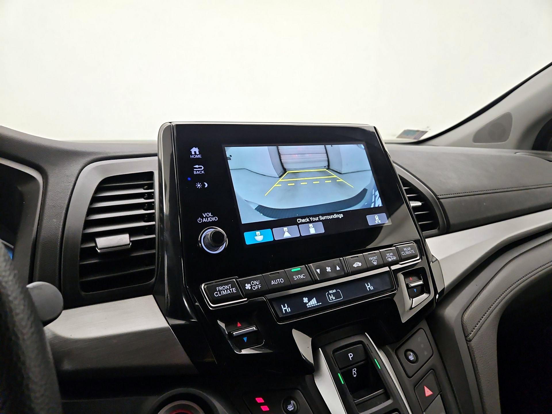 Thumbnail: 2021 Honda Odyssey - 14