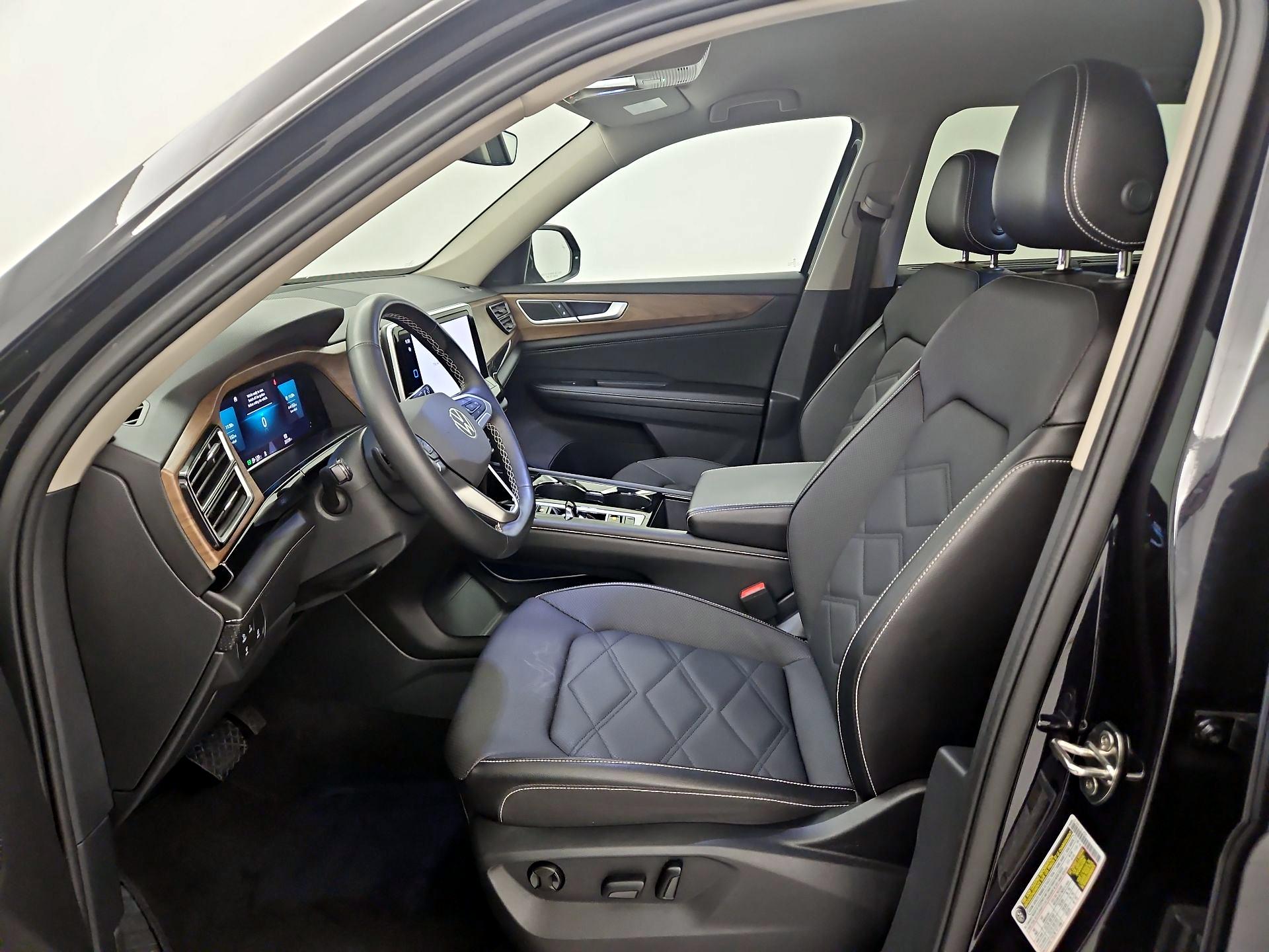 Thumbnail: 2024 Volkswagen Atlas - 11