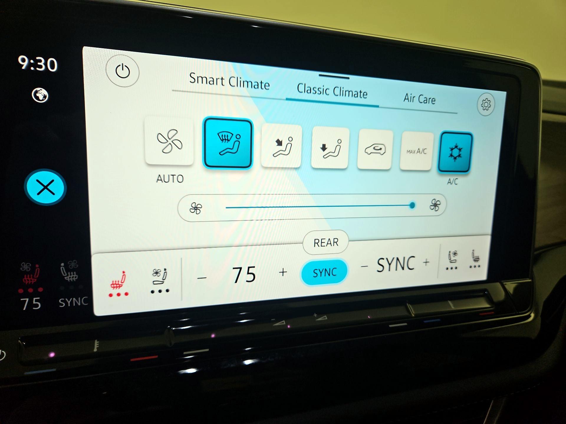 Thumbnail: 2024 Volkswagen Atlas - 16