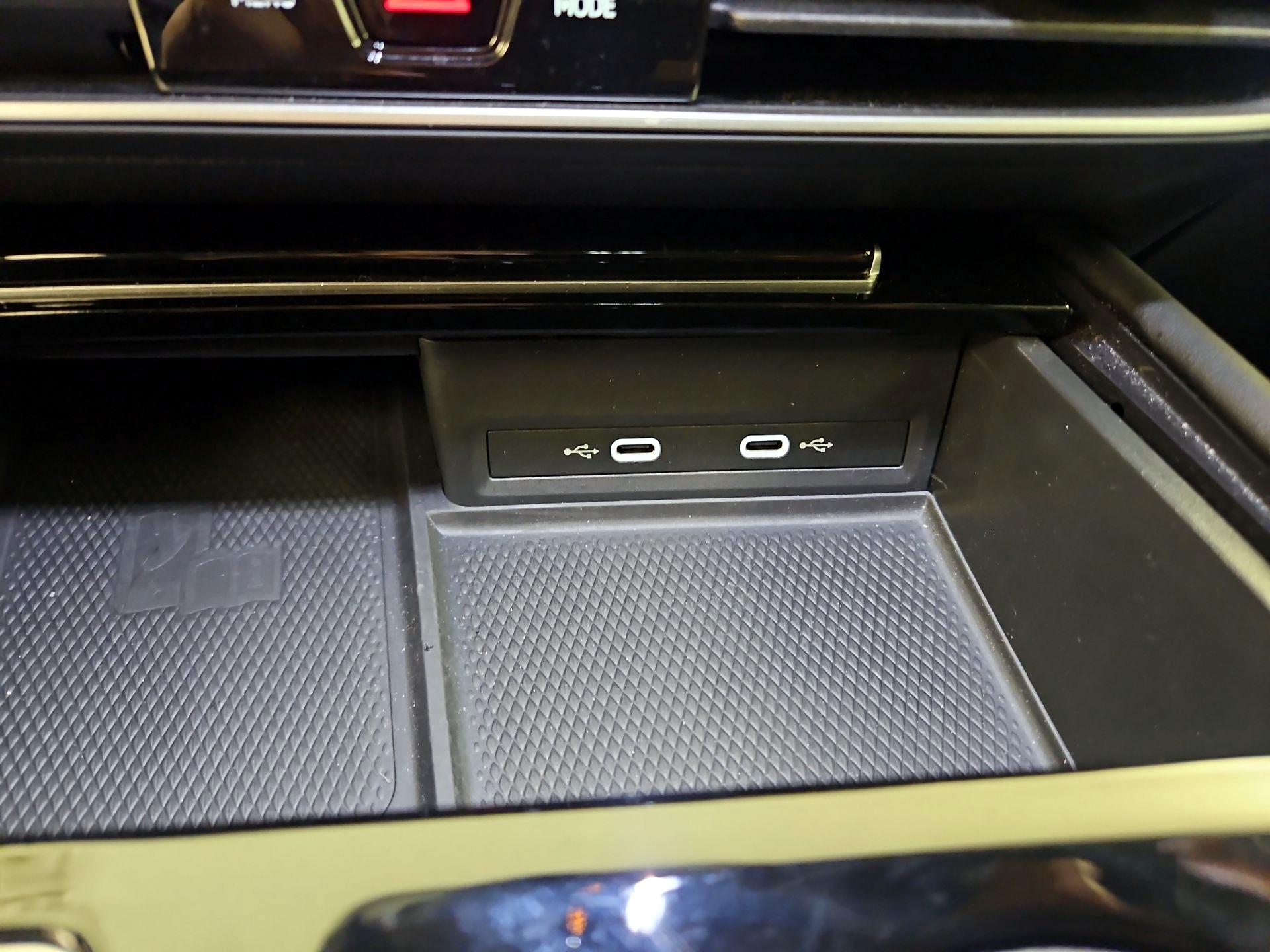 Thumbnail: 2024 Volkswagen Atlas - 18