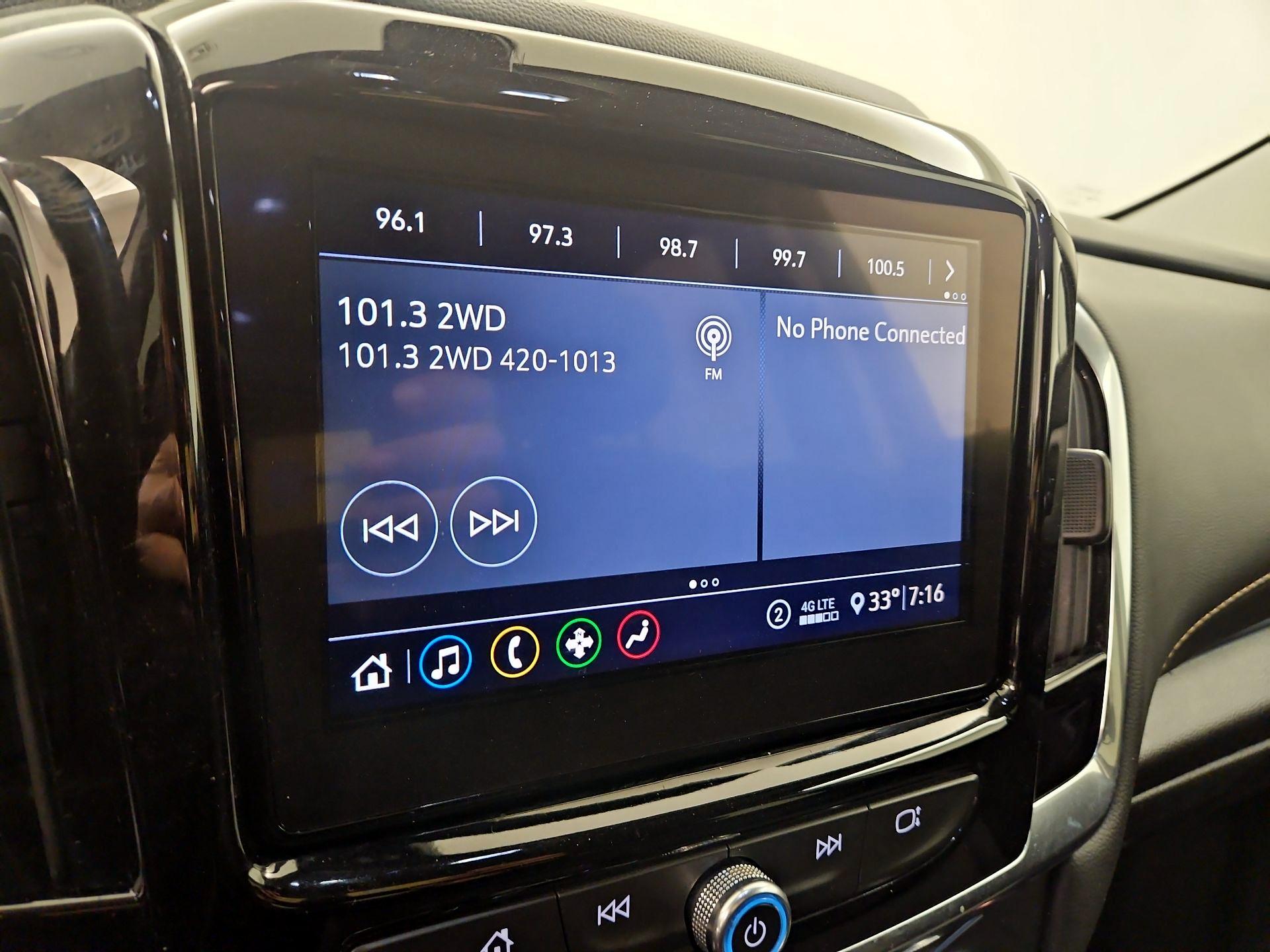 Thumbnail: 2021 Chevrolet Traverse - 15