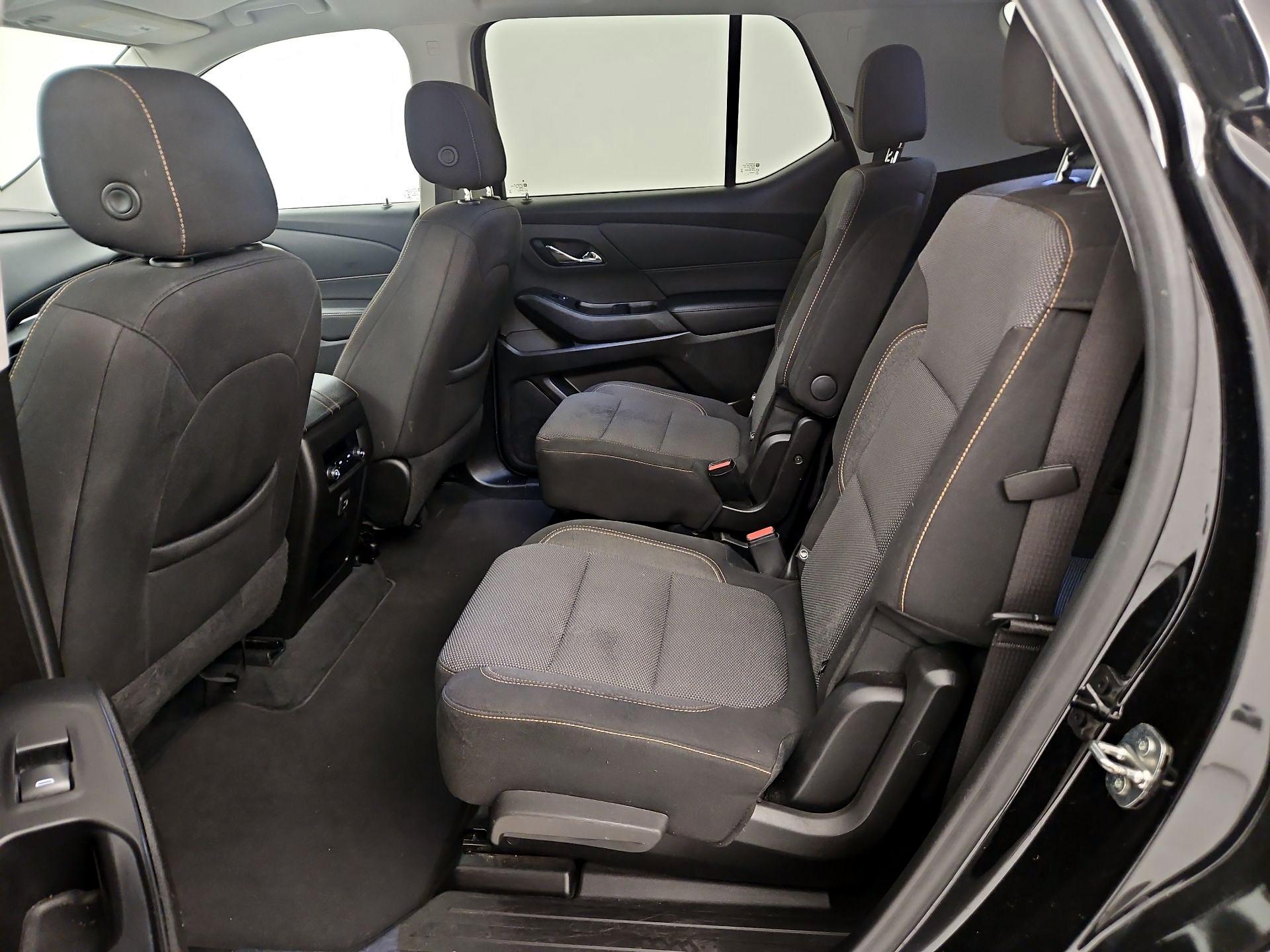 Thumbnail: 2021 Chevrolet Traverse - 19