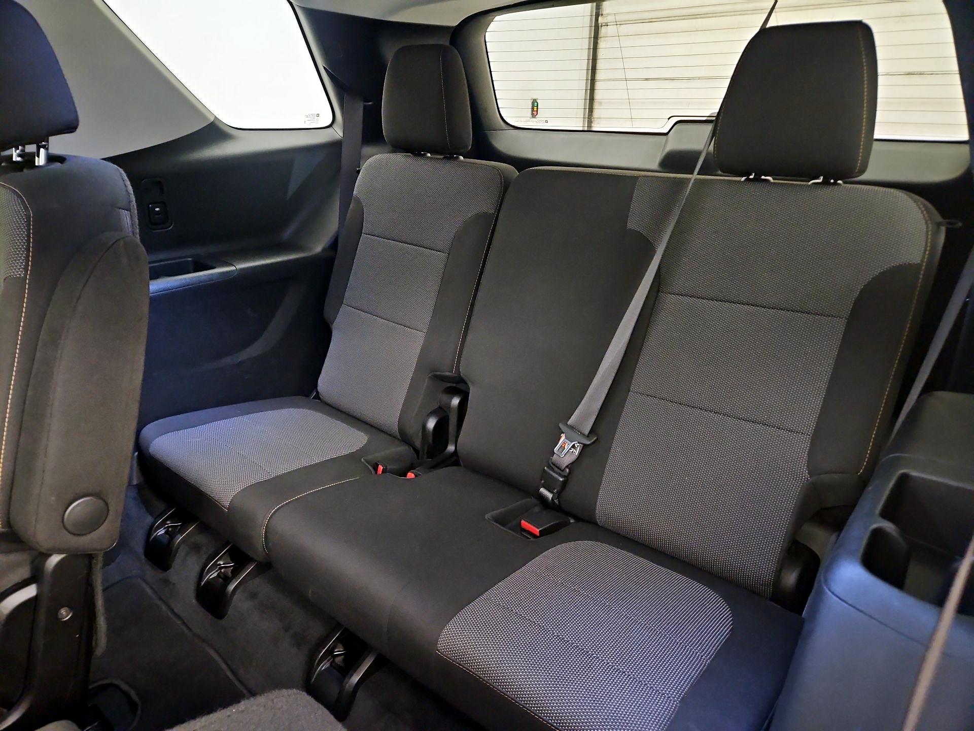 Thumbnail: 2021 Chevrolet Traverse - 20