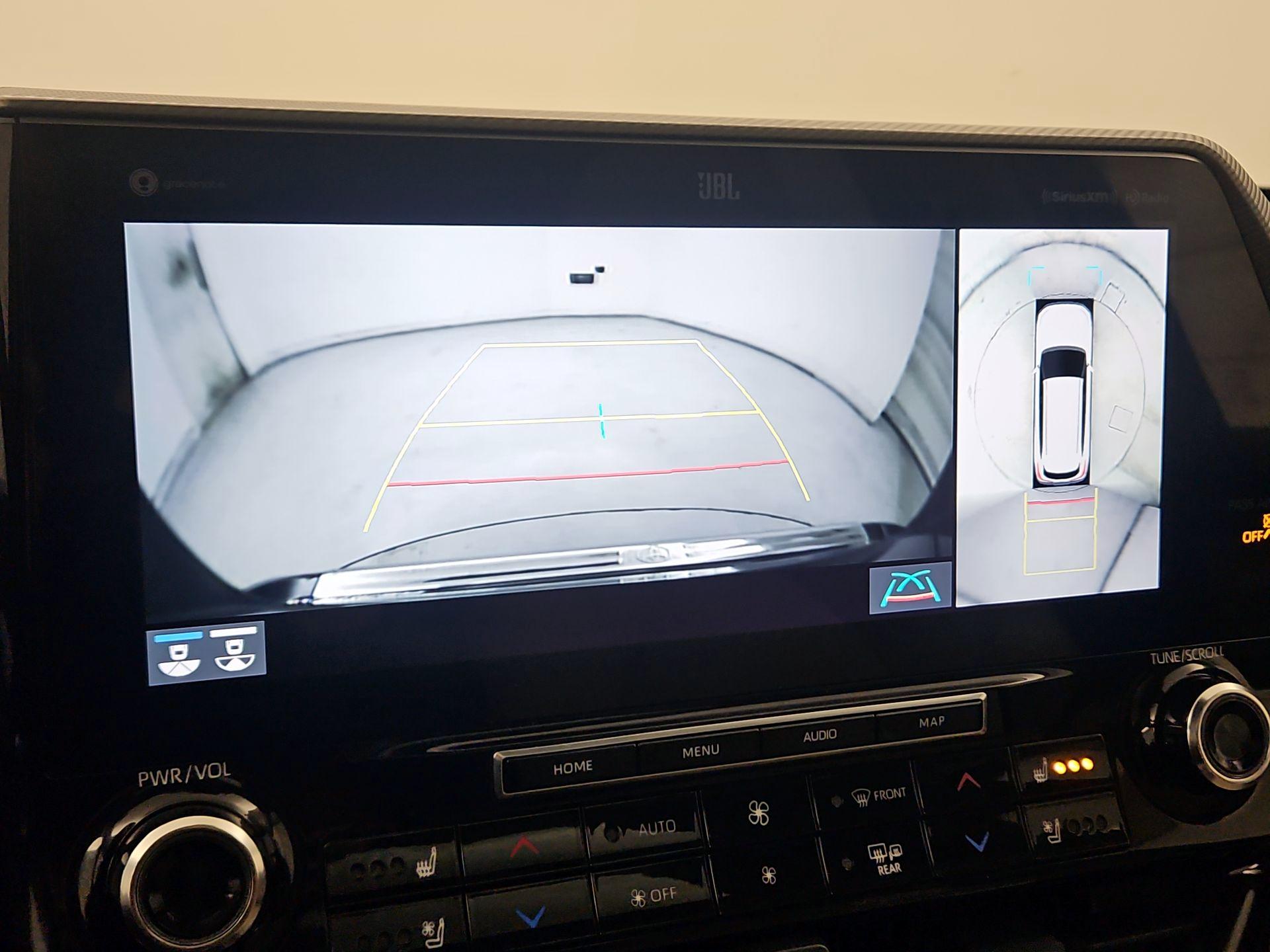 Thumbnail: 2021 Toyota Highlander - 15