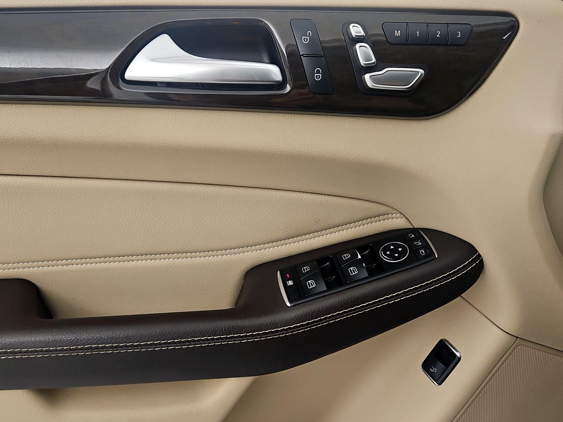 Thumbnail: 2018 Mercedes-Benz GLE - 12