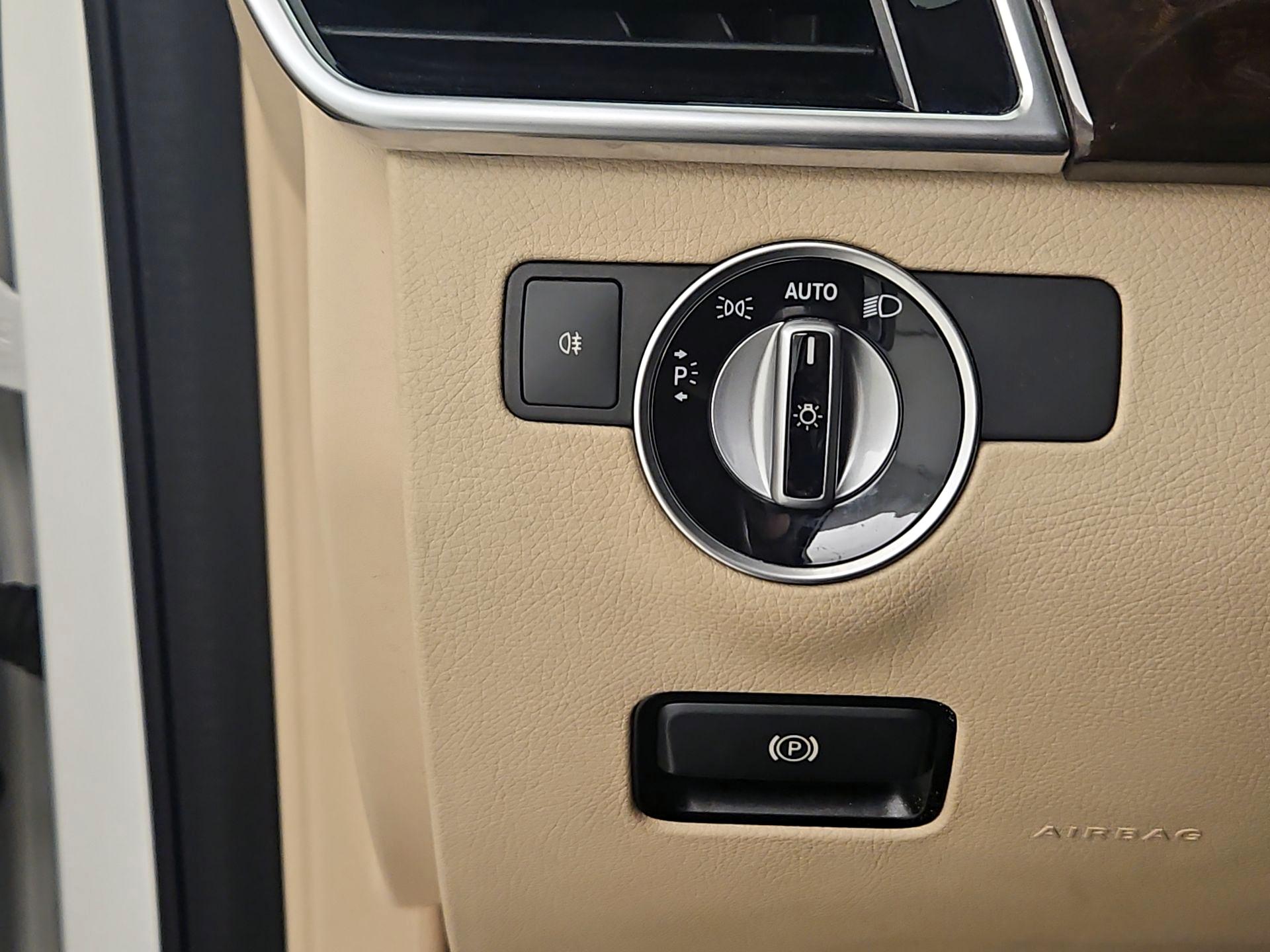 Thumbnail: 2018 Mercedes-Benz GLE - 13