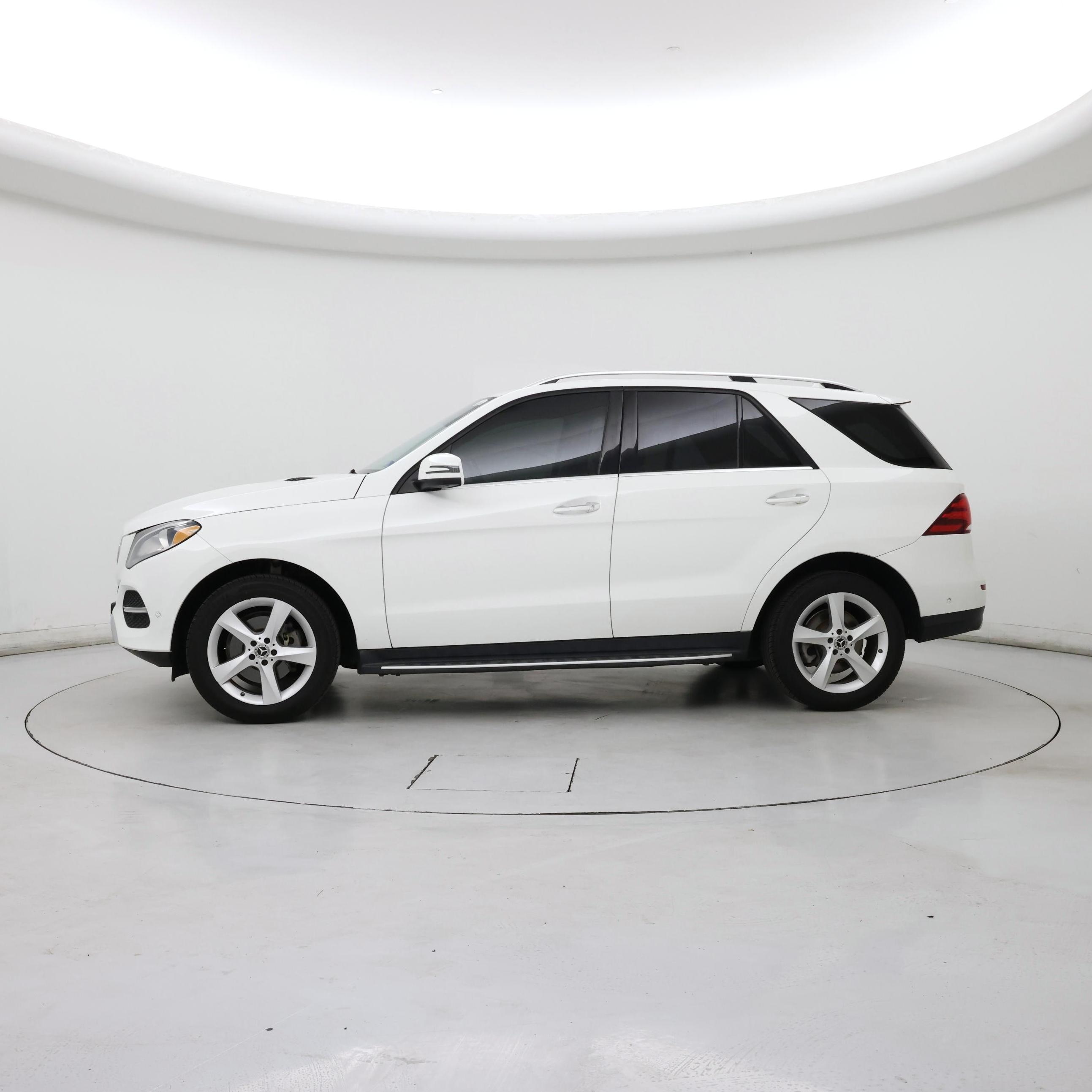 Thumbnail: 2018 Mercedes-Benz GLE - 3