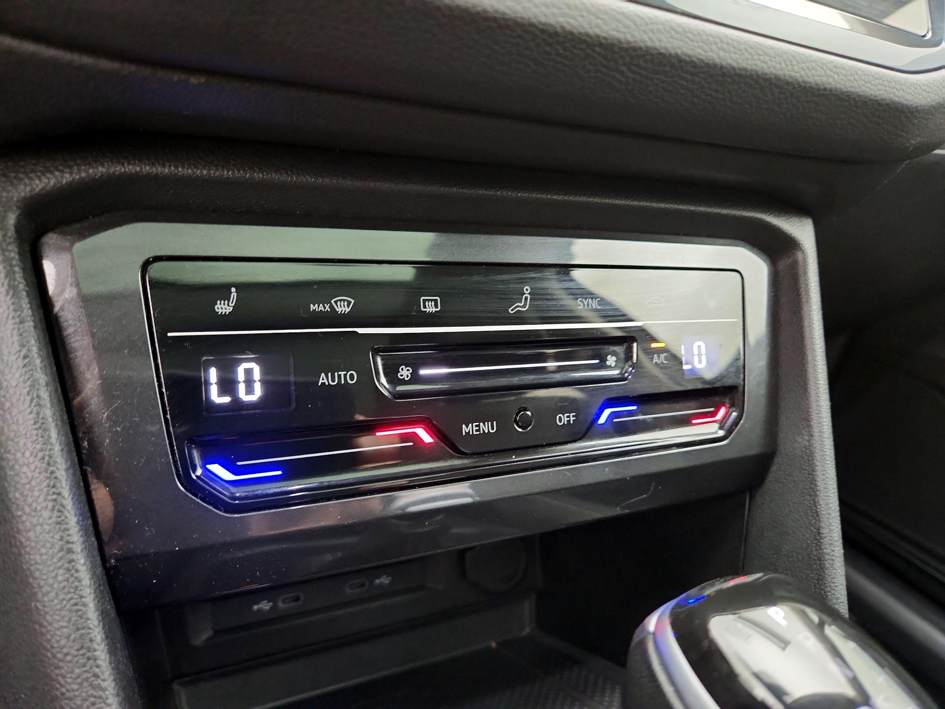 Thumbnail: 2024 Volkswagen Tiguan - 16