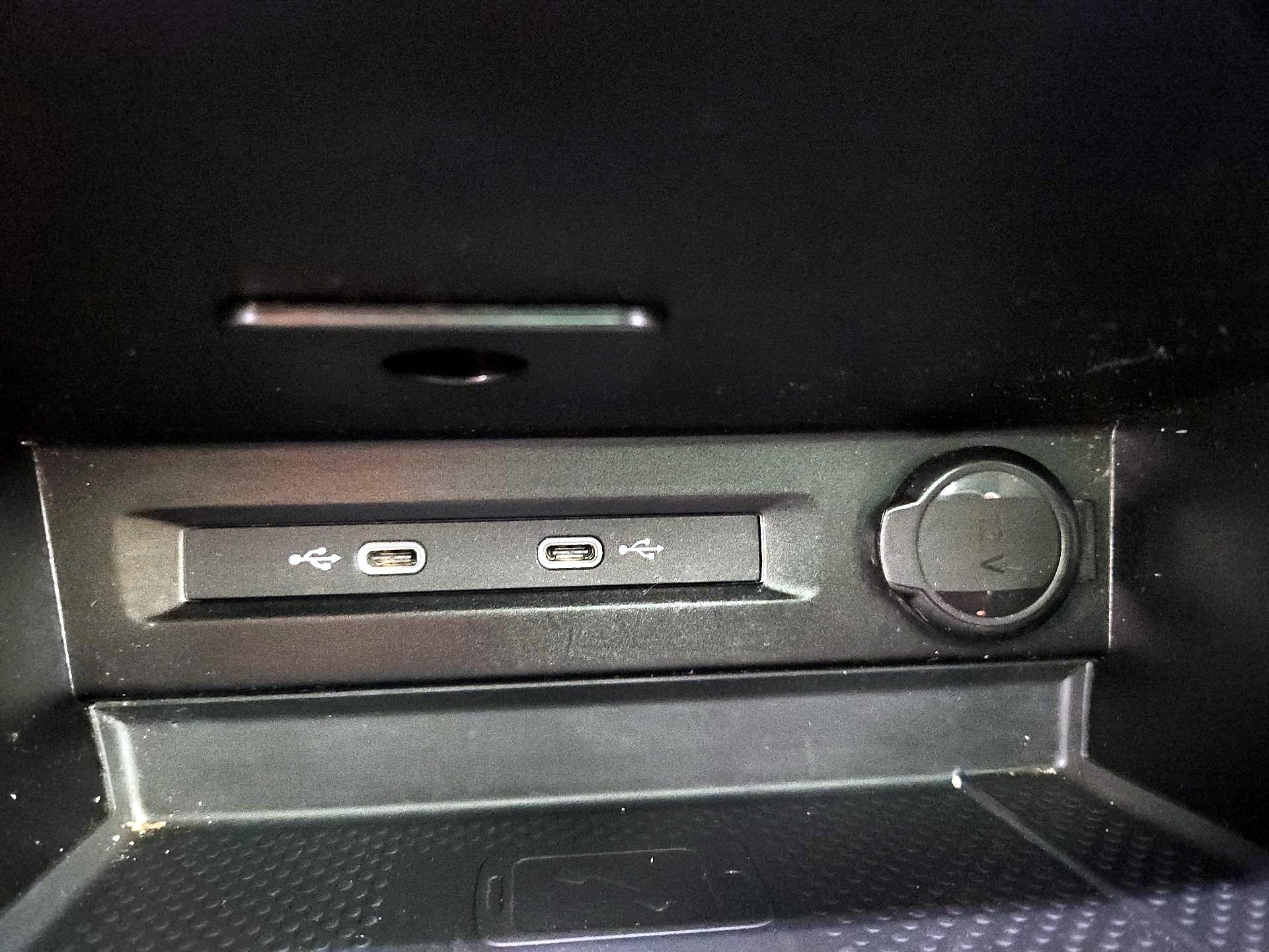 Thumbnail: 2024 Volkswagen Tiguan - 18