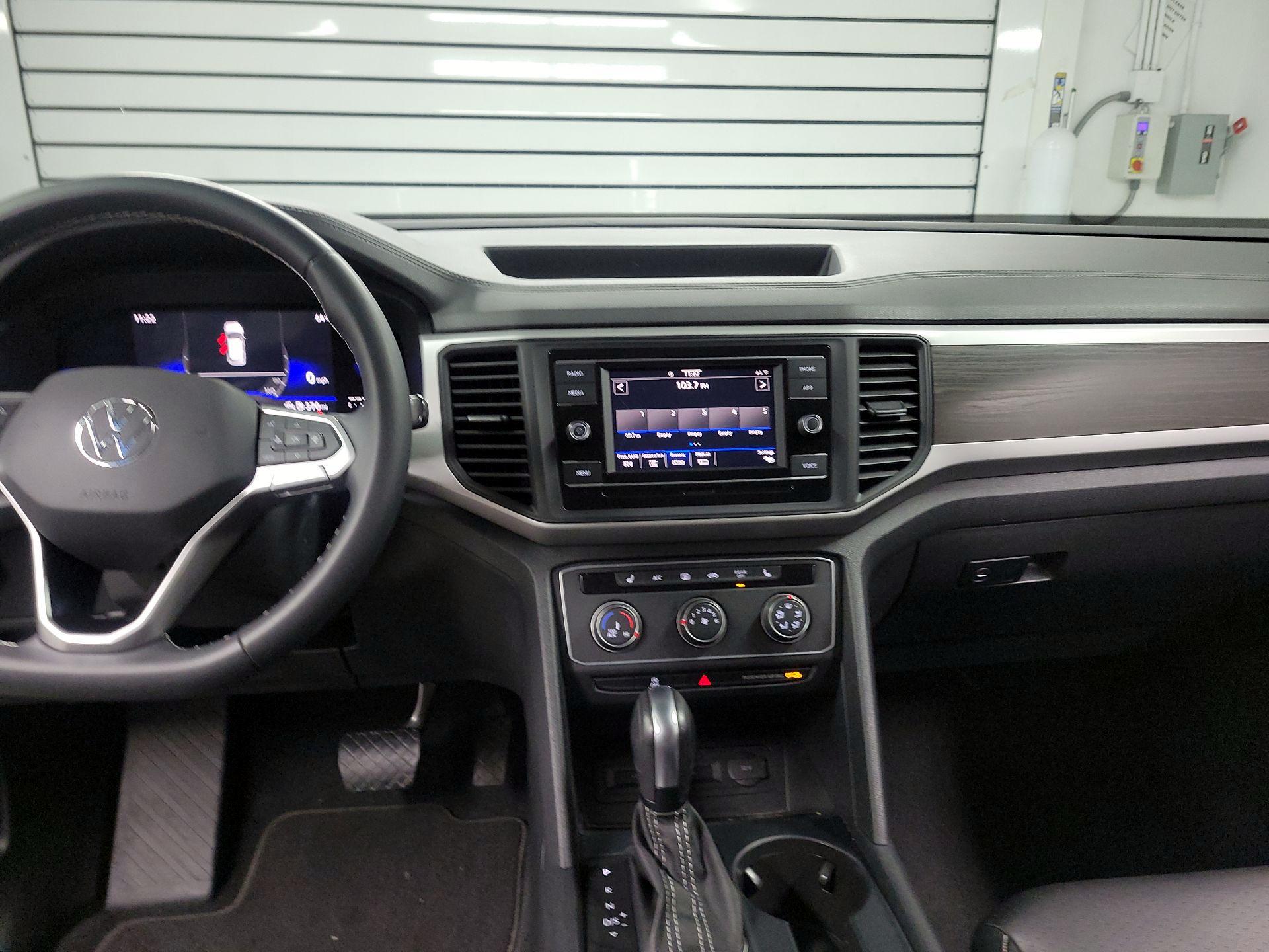 Thumbnail: 2023 Volkswagen Atlas - 9