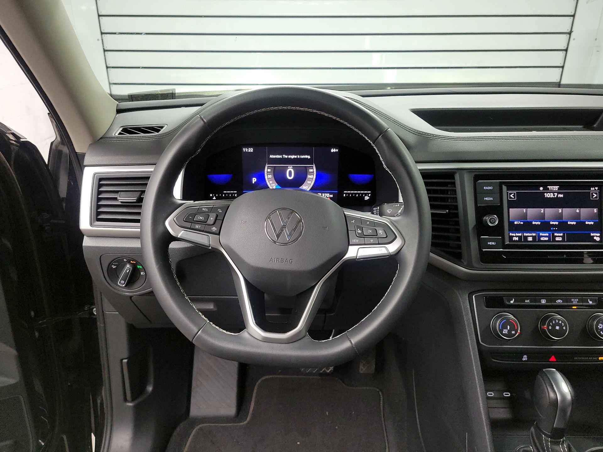 Thumbnail: 2023 Volkswagen Atlas - 10