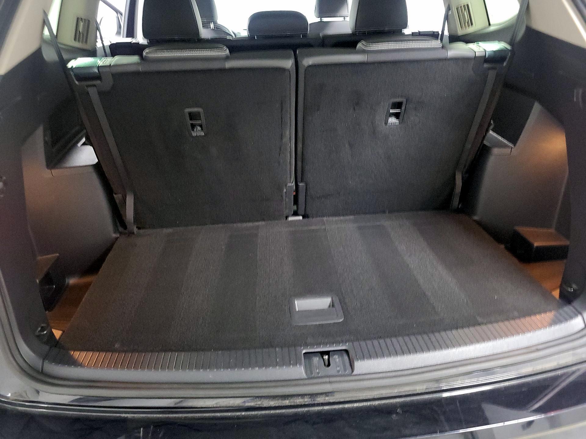 Thumbnail: 2023 Volkswagen Atlas - 16