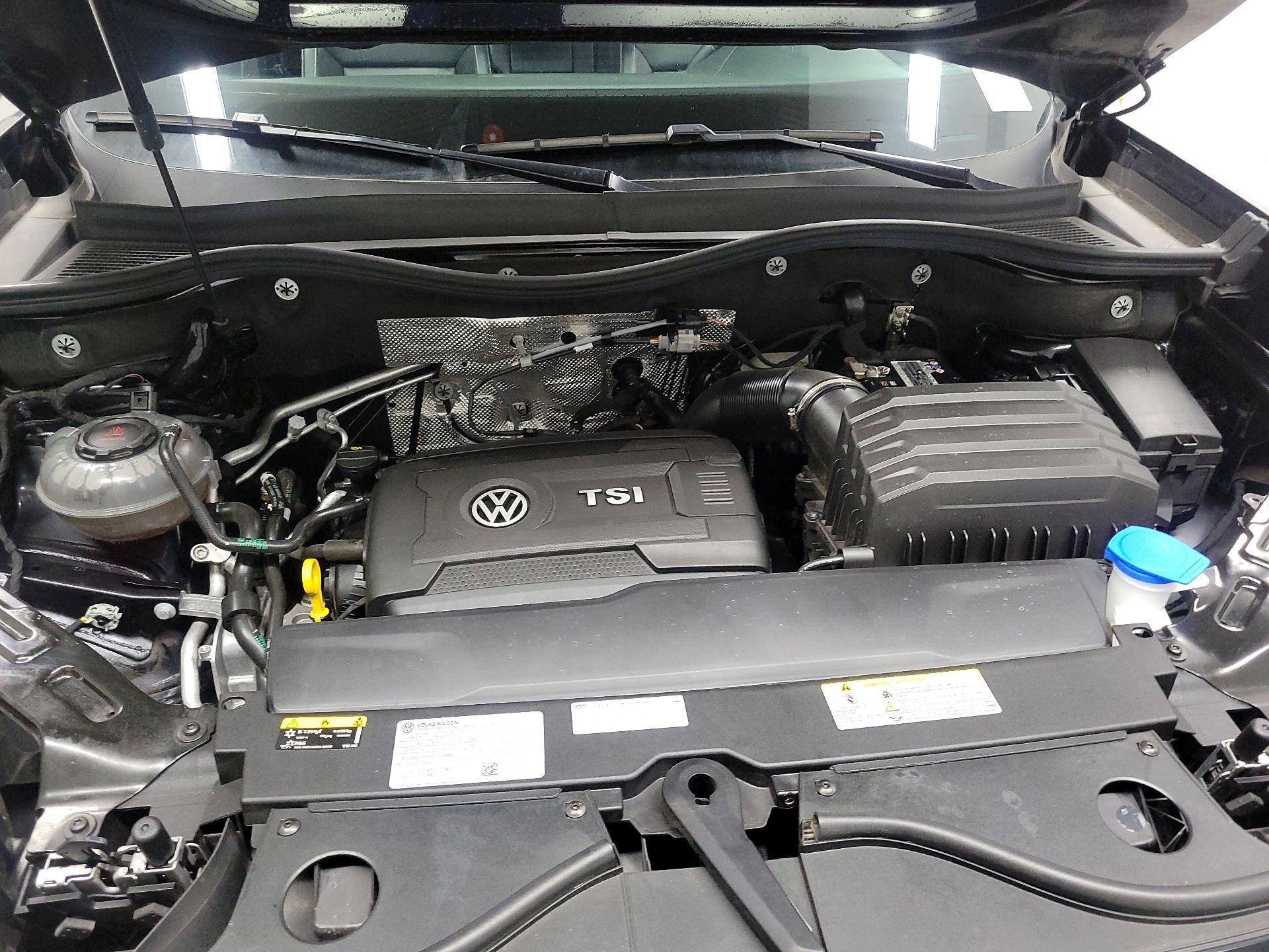 Thumbnail: 2023 Volkswagen Atlas - 17