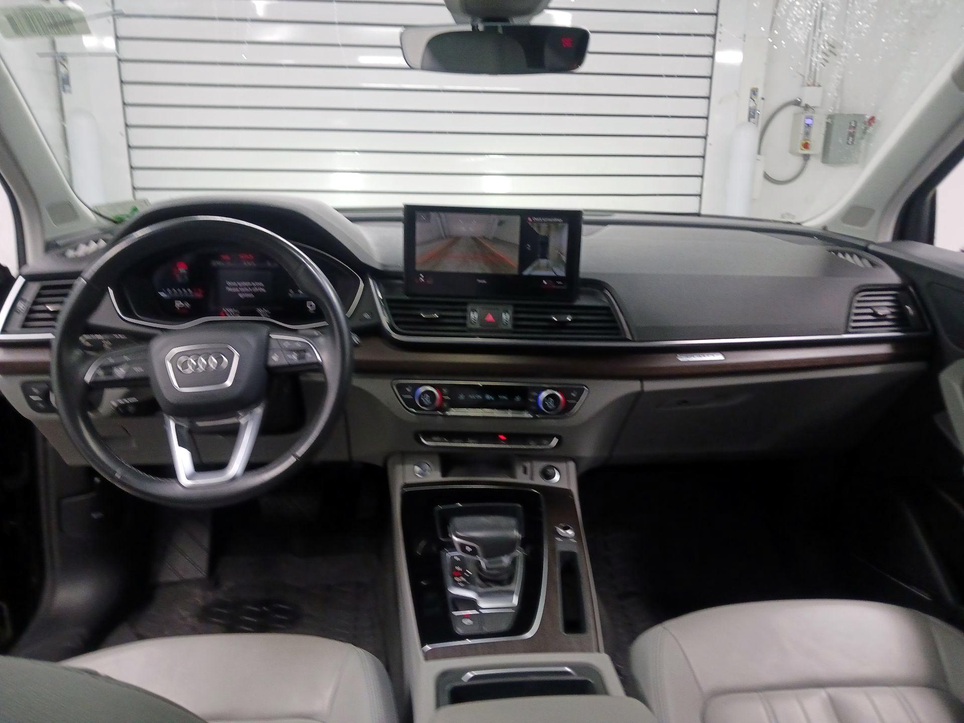 Thumbnail: 2022 Audi Q5 - 9