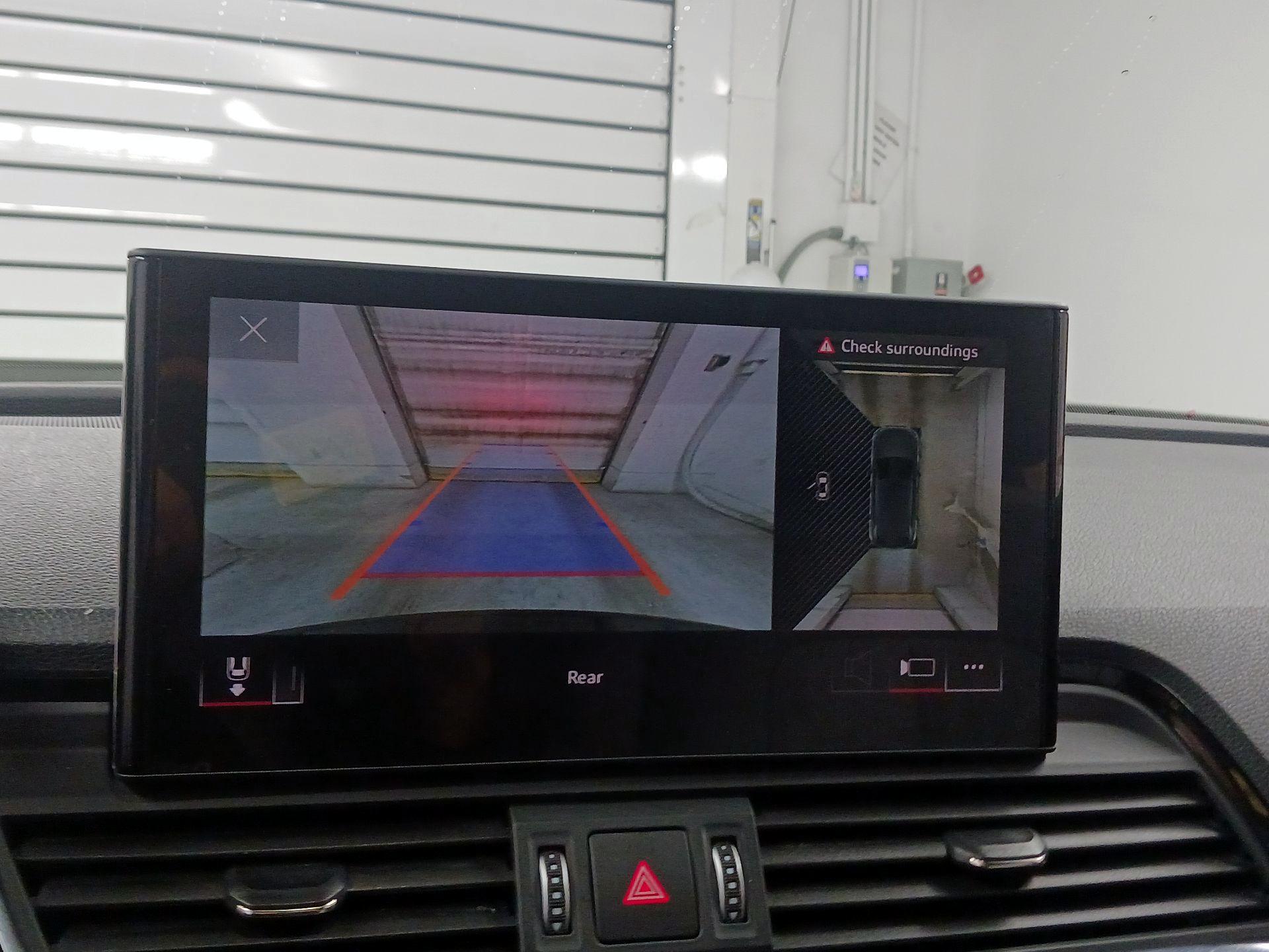 Thumbnail: 2022 Audi Q5 - 13