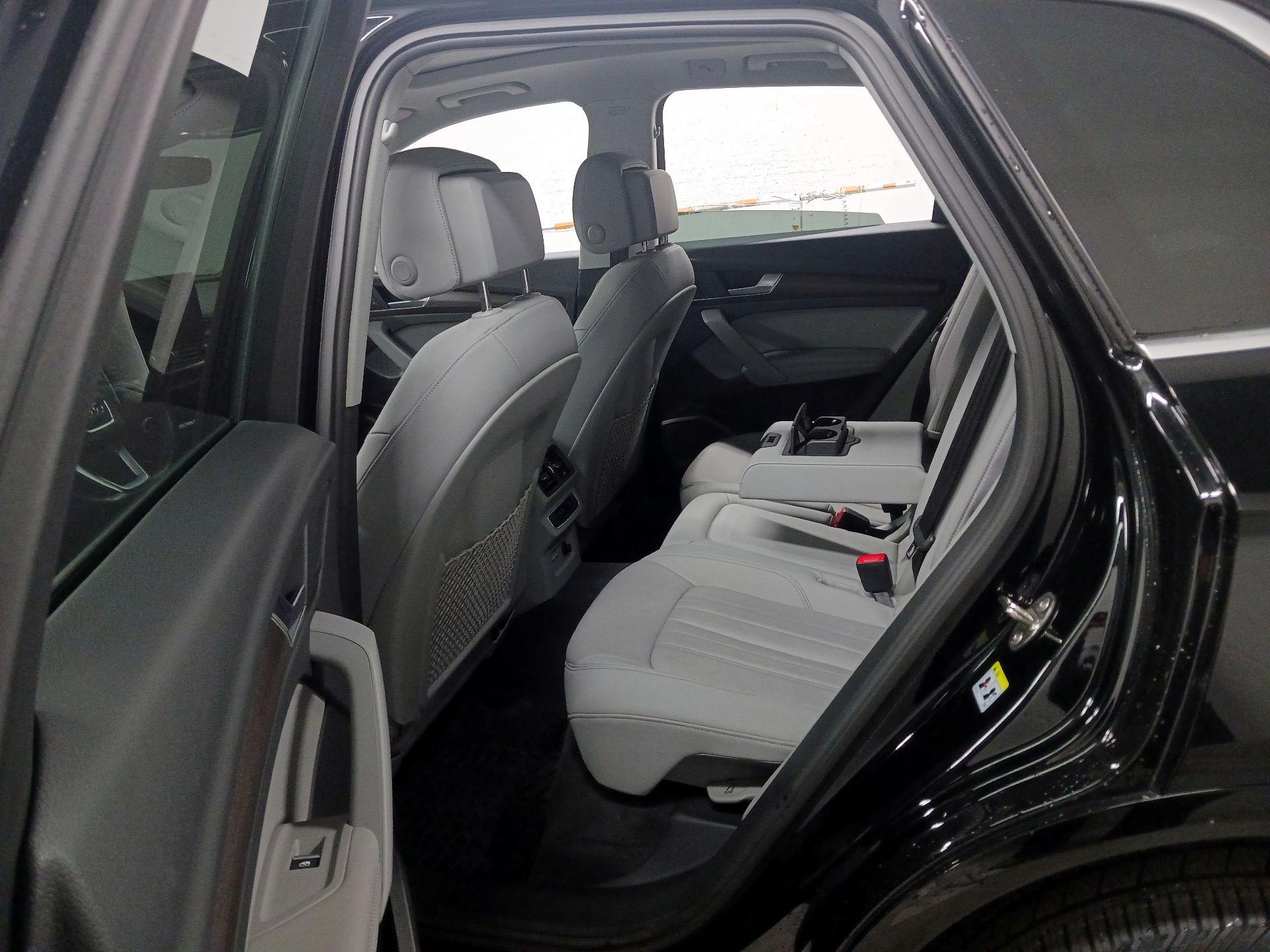 Thumbnail: 2022 Audi Q5 - 17