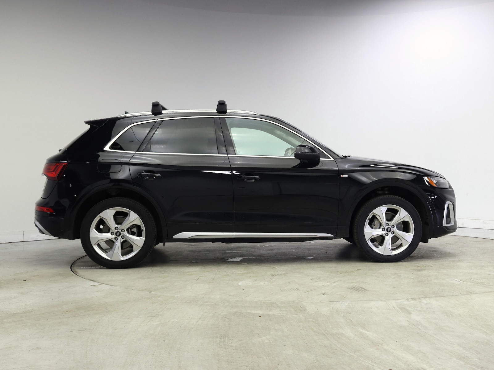 2022 Audi Q5 Premium Plus - Photo 8