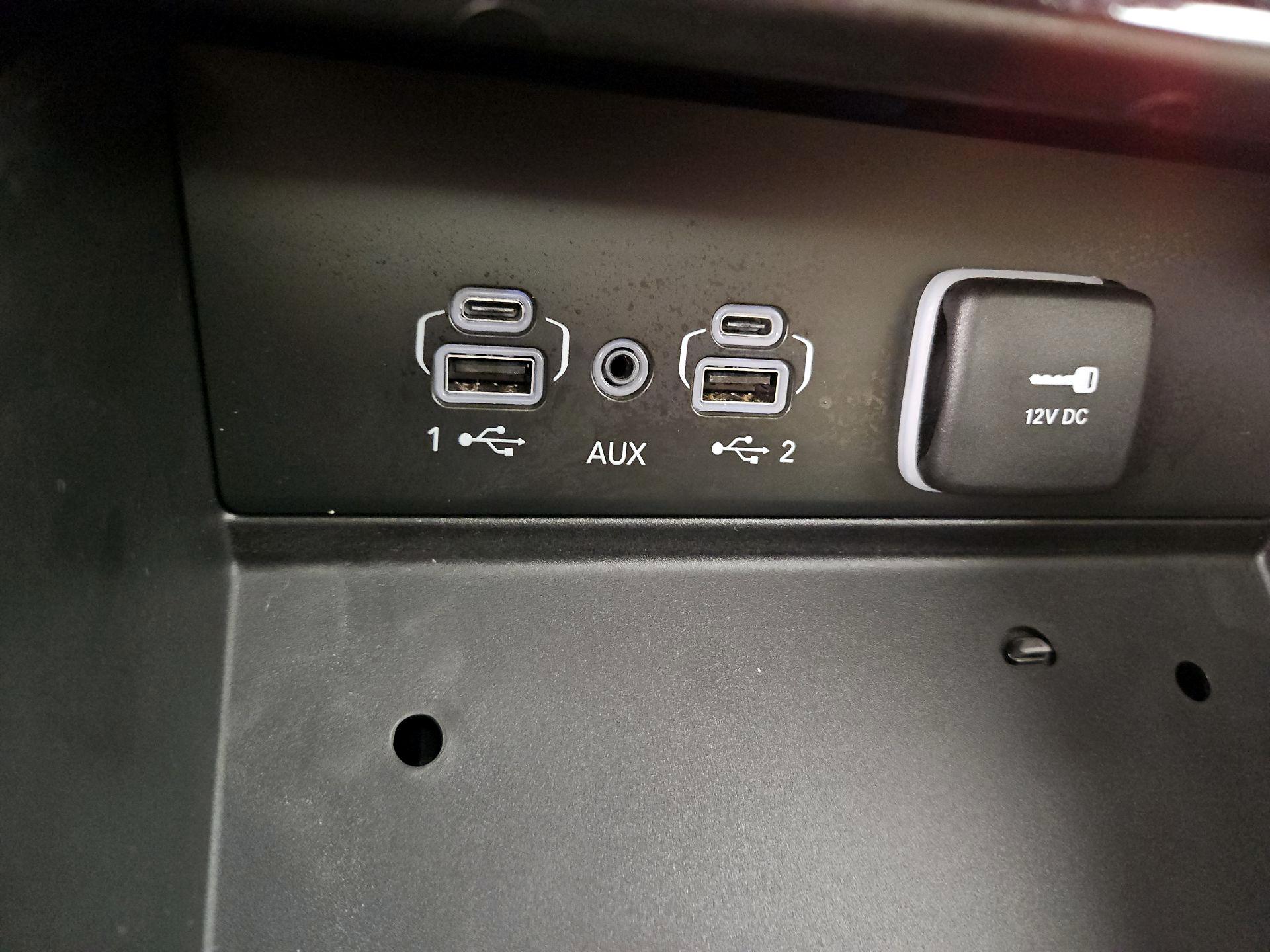 Thumbnail: 2024 Jeep Grand Cherokee - 19