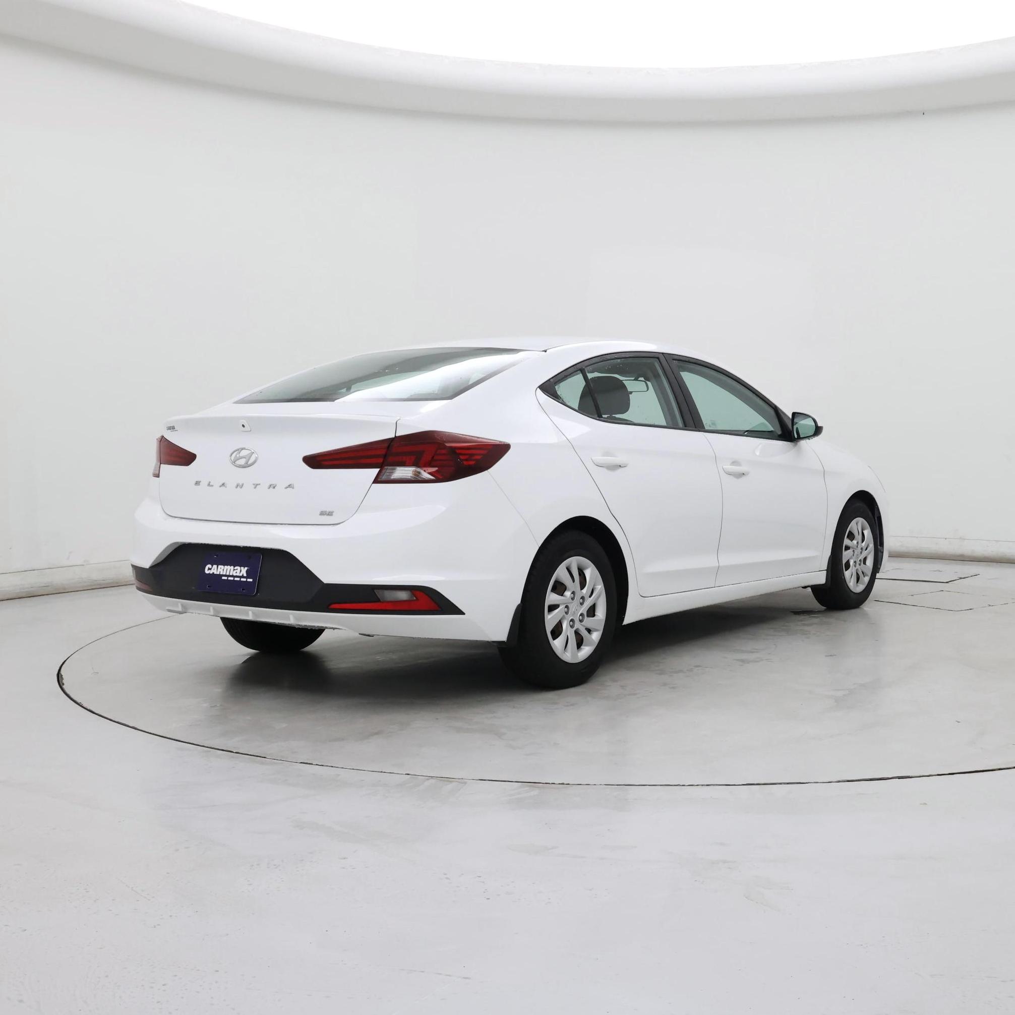 Thumbnail: 2020 Hyundai Elantra - 8