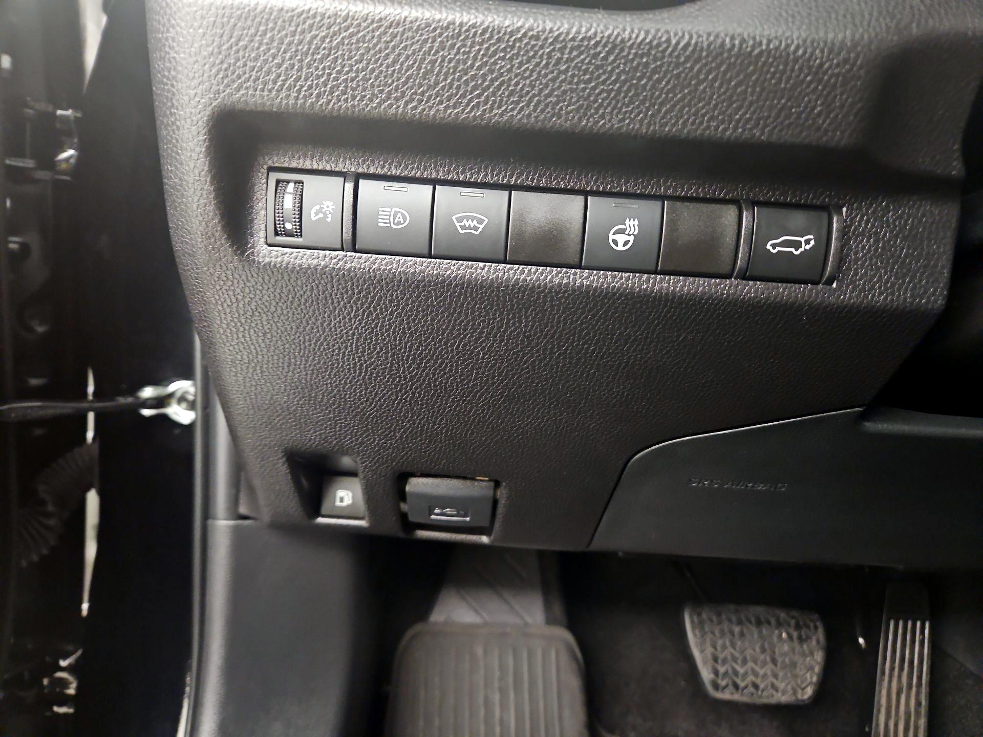 Thumbnail: 2025 Toyota RAV4 - 13