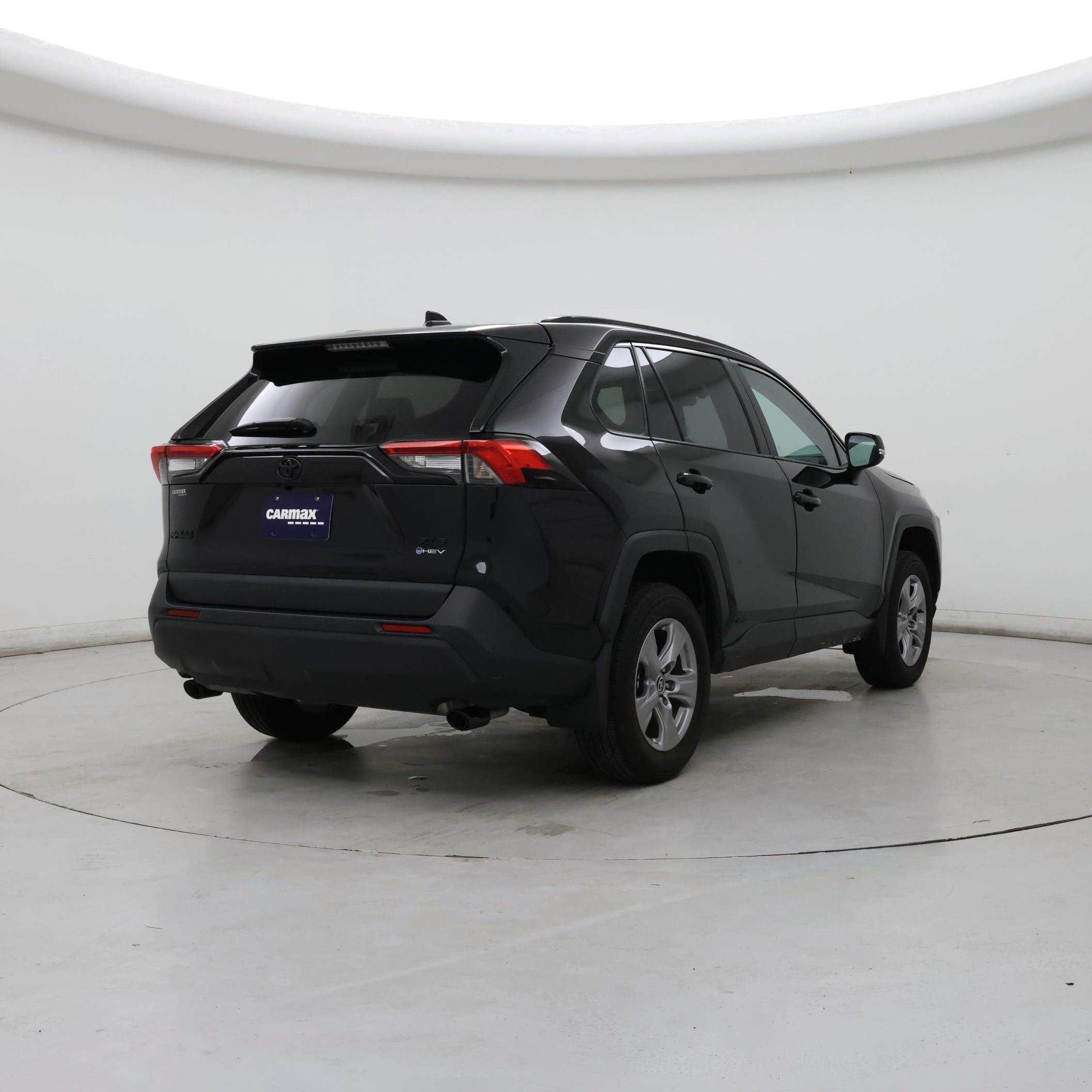 Thumbnail: 2025 Toyota RAV4 - 8