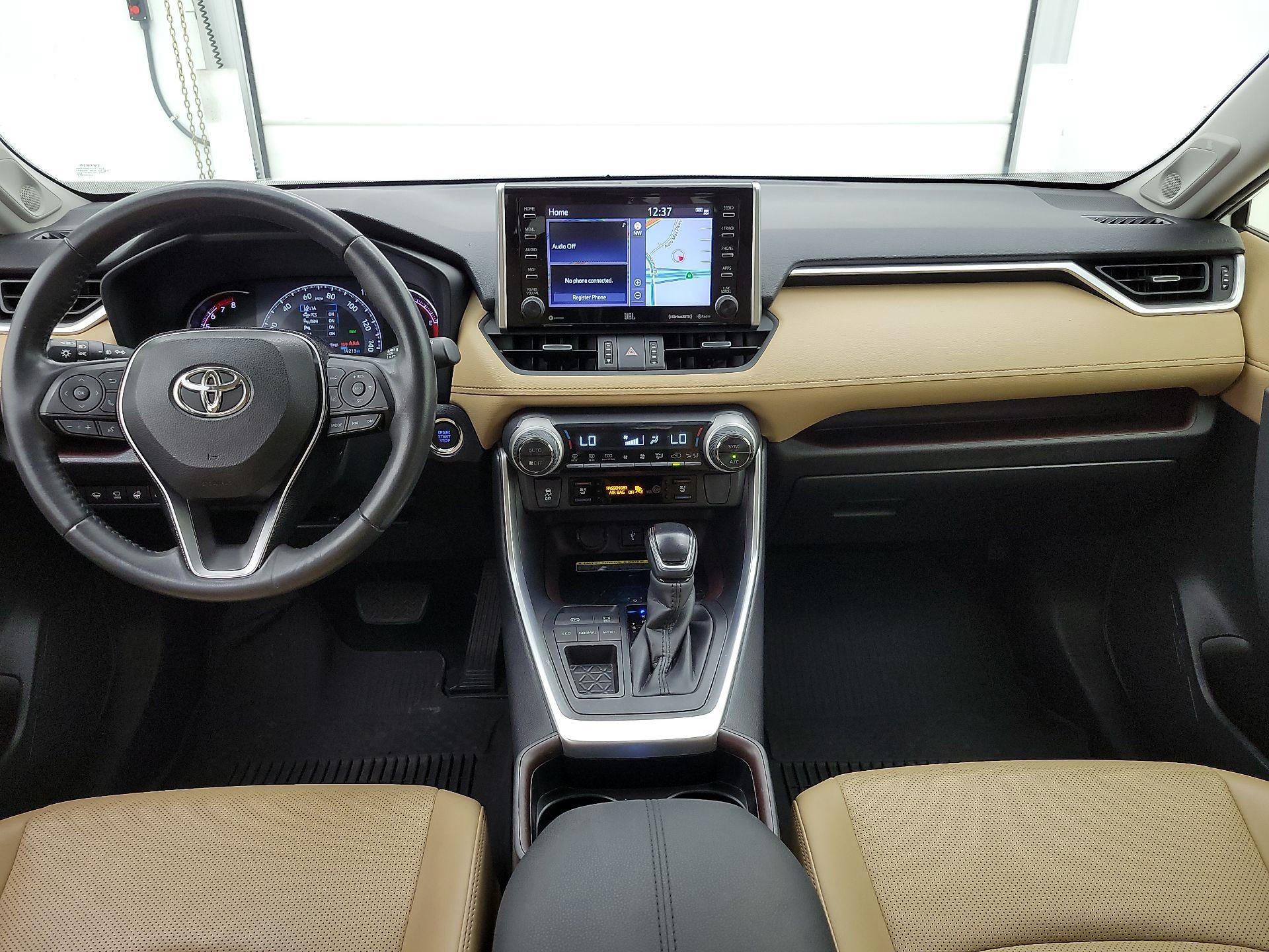 Thumbnail: 2021 Toyota RAV4 - 9