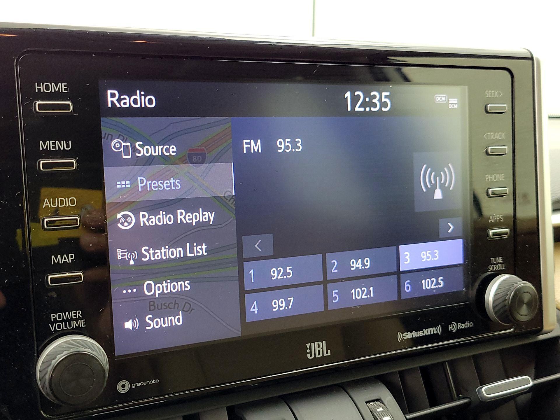 Thumbnail: 2021 Toyota RAV4 - 16