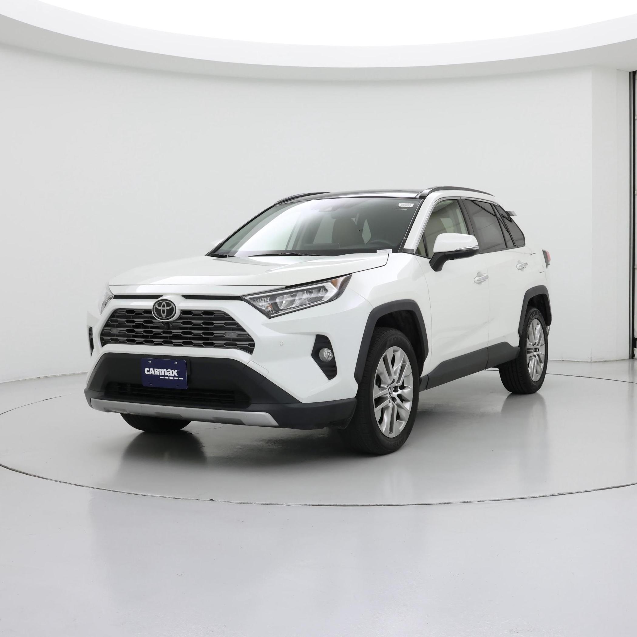 Thumbnail: 2021 Toyota RAV4 - 4