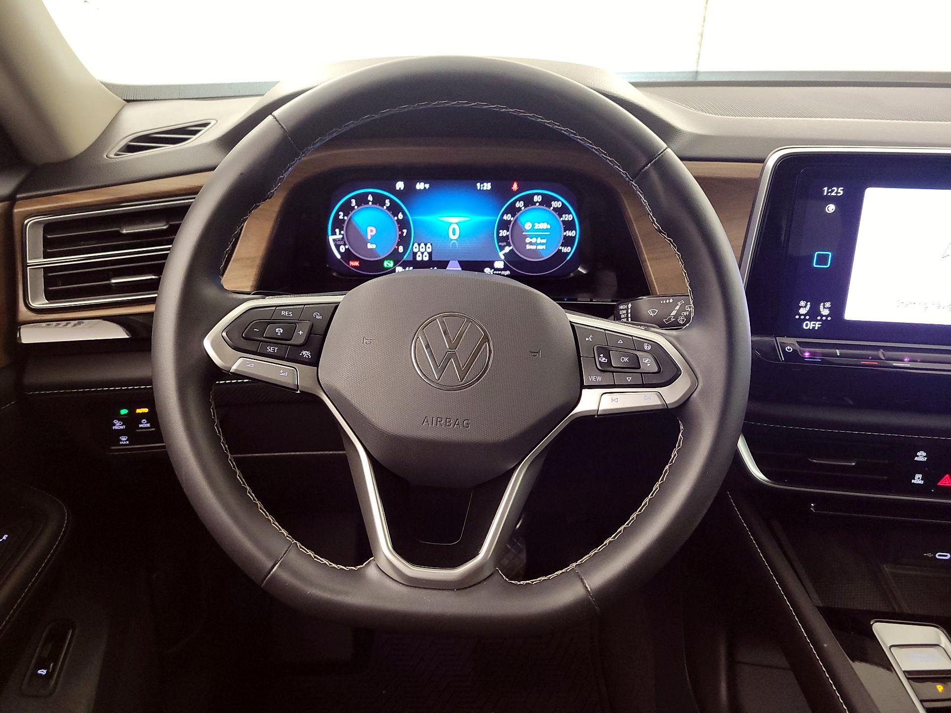 Thumbnail: 2024 Volkswagen Atlas - 10