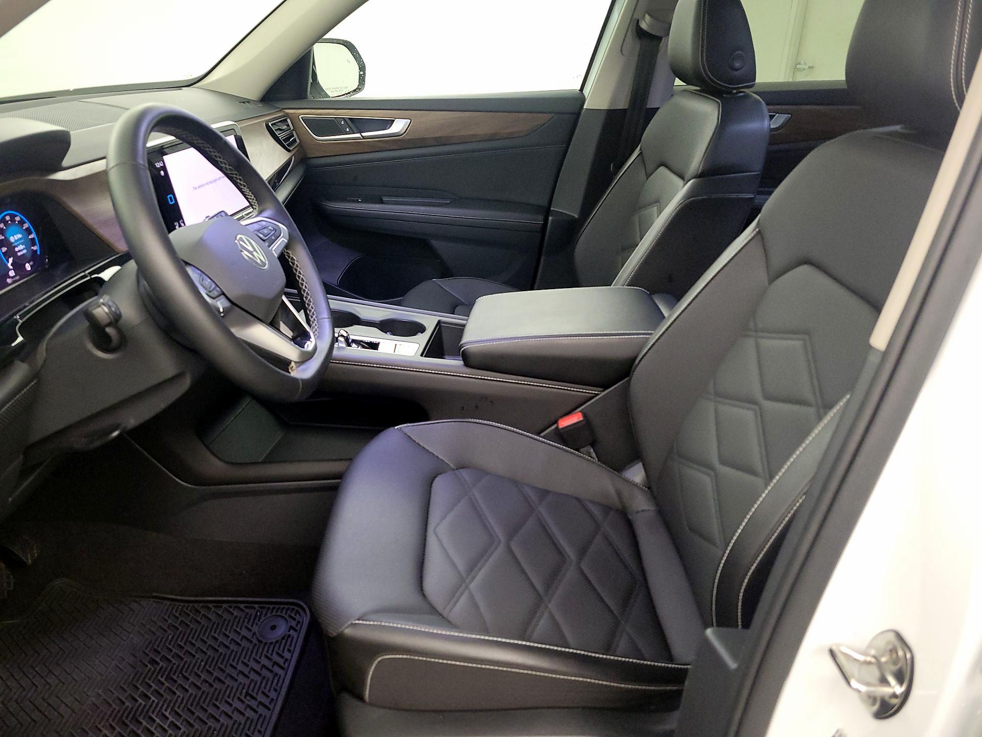 Thumbnail: 2024 Volkswagen Atlas - 11