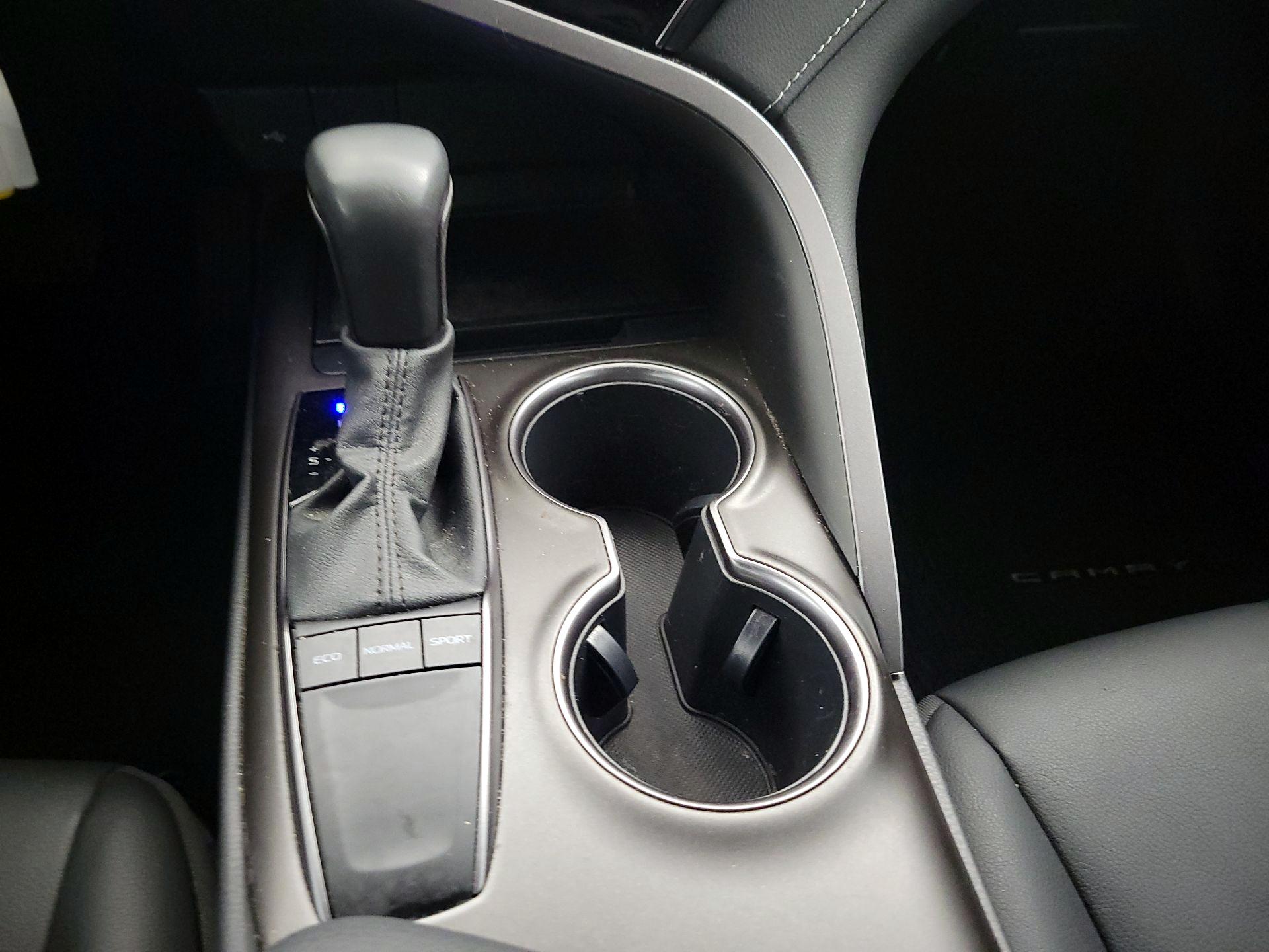 Thumbnail: 2023 Toyota Camry - 17