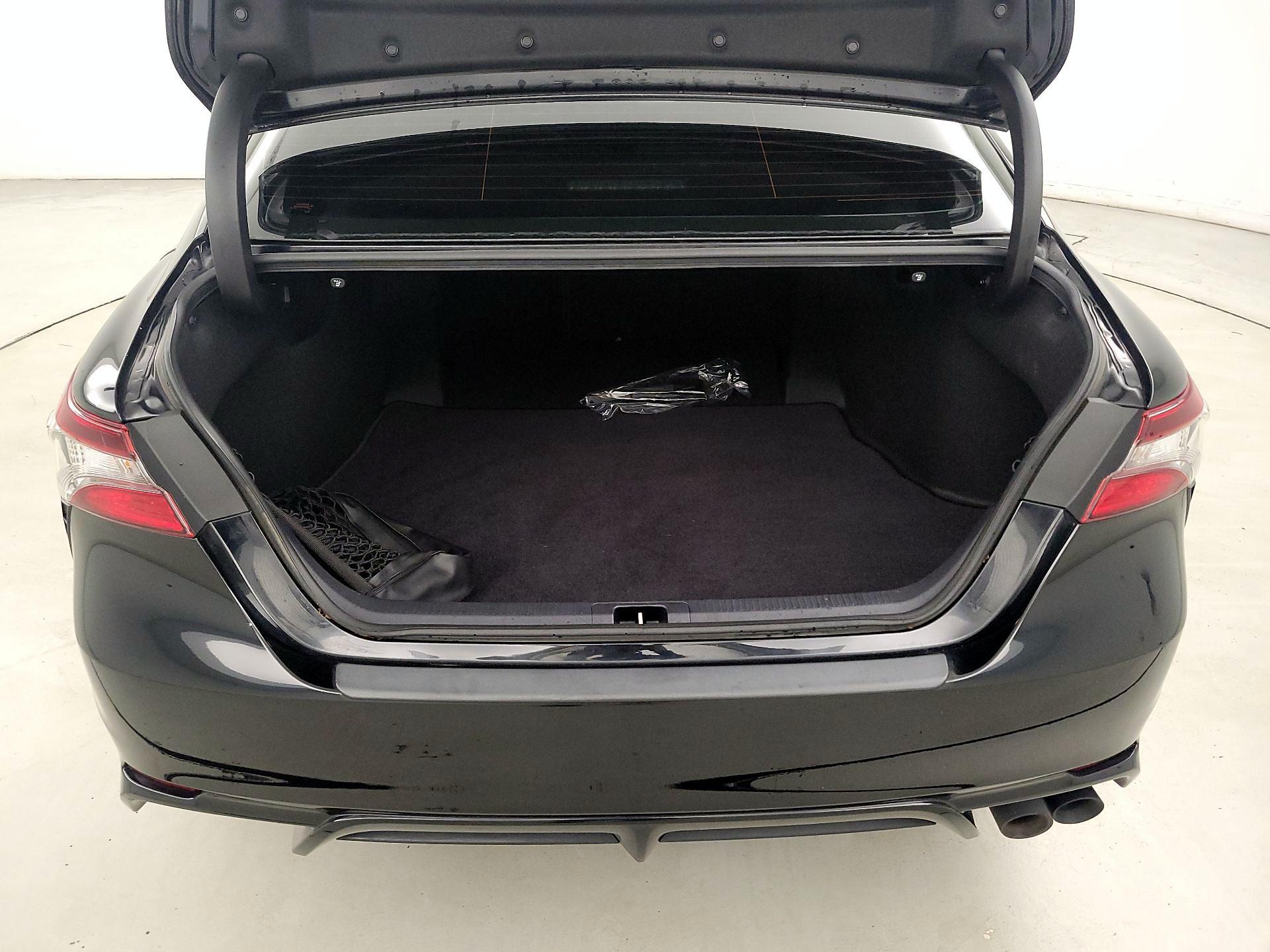 Thumbnail: 2023 Toyota Camry - 20