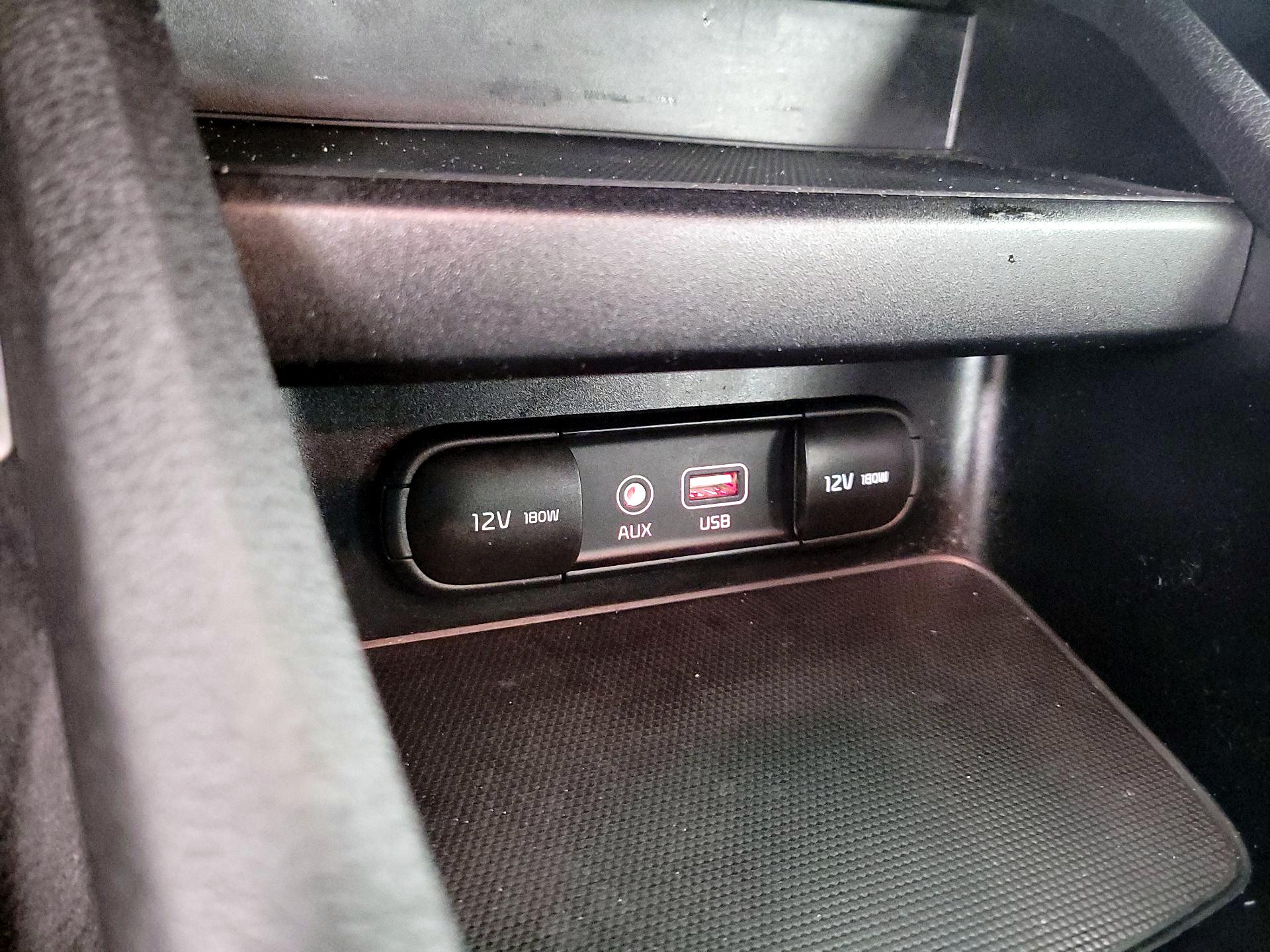 Thumbnail: 2021 Kia Forte - 18